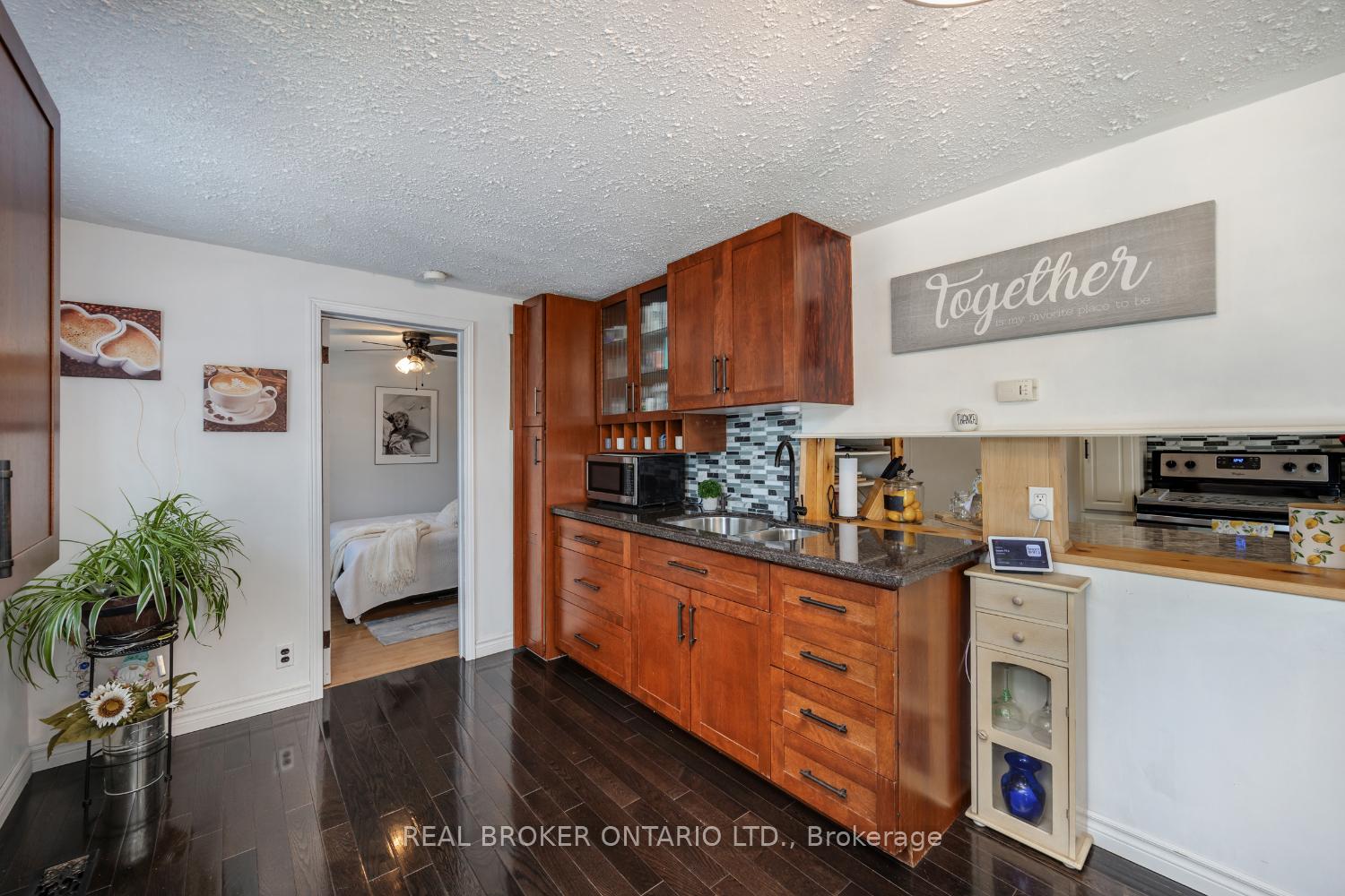 Photo 5 of 3 Lambs Lane, Clarington, Bowmanville — HOMEH