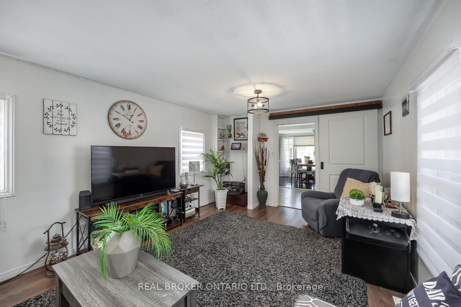 Photo 12 of 3 Lambs Lane, Clarington, Bowmanville — HOMEH