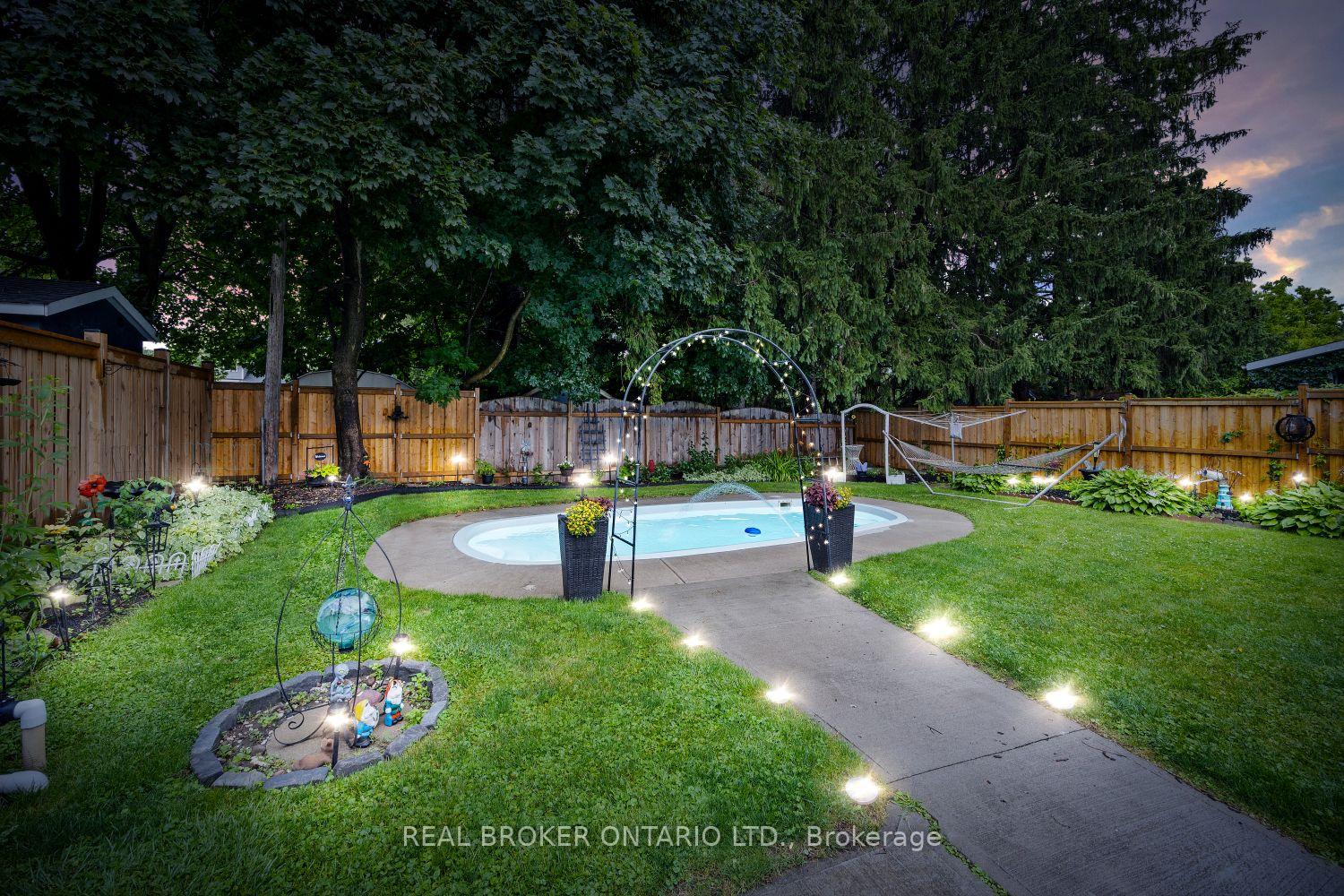 Photo 16 of 3 Lambs Lane, Clarington, Bowmanville — HOMEH