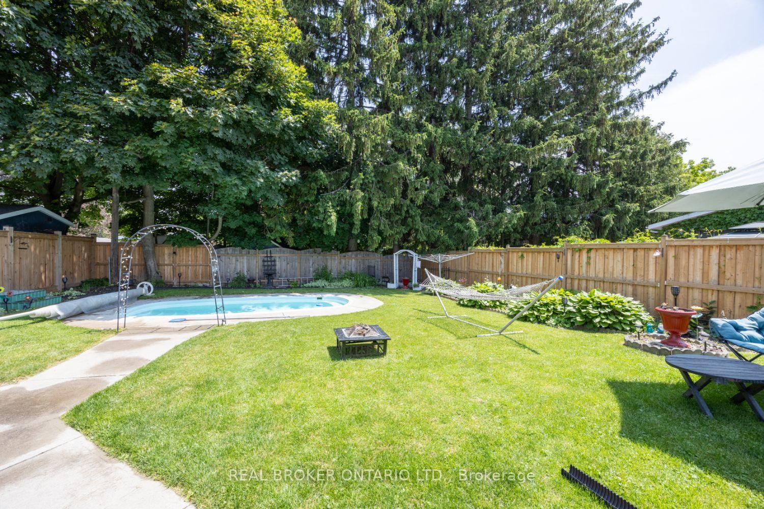 Photo 17 of 3 Lambs Lane, Clarington, Bowmanville — HOMEH