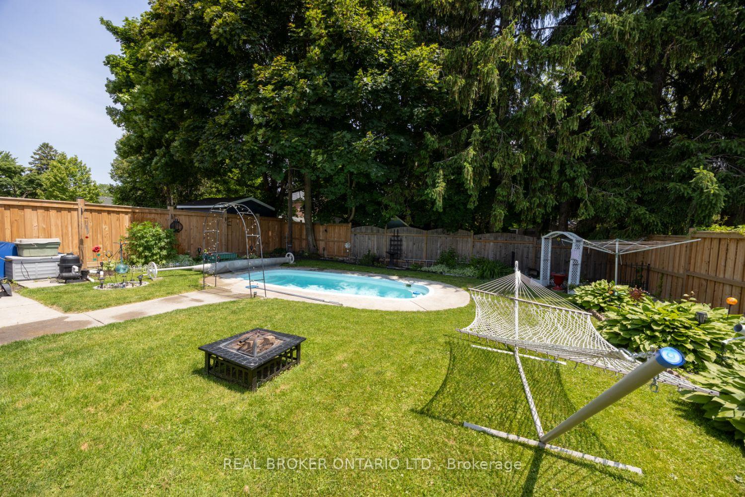 Photo 20 of 3 Lambs Lane, Clarington, Bowmanville — HOMEH