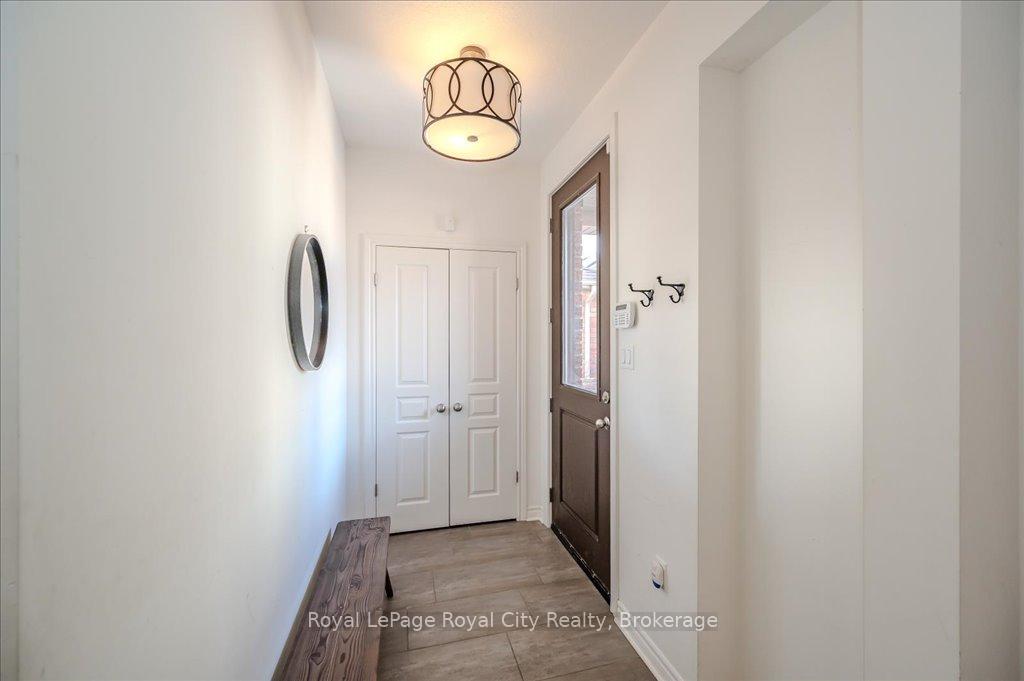 Photo 18 of 22 Tolton Drive, Guelph, Pineridge/Westminster Woods — HOMEH