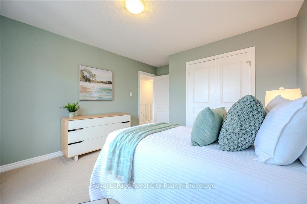 Photo 29 of 22 Tolton Drive, Guelph, Pineridge/Westminster Woods — HOMEH