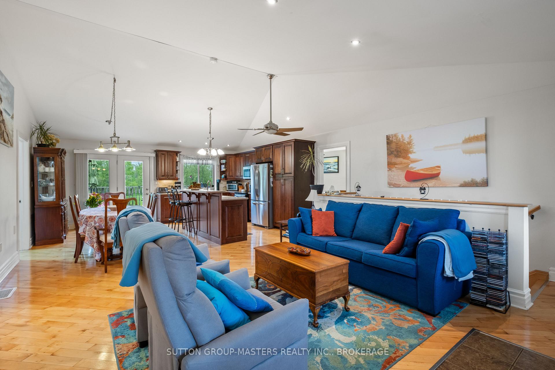 Photo 13 of 4642 Garrison Court, Frontenac, Frontenac South — HOMEH