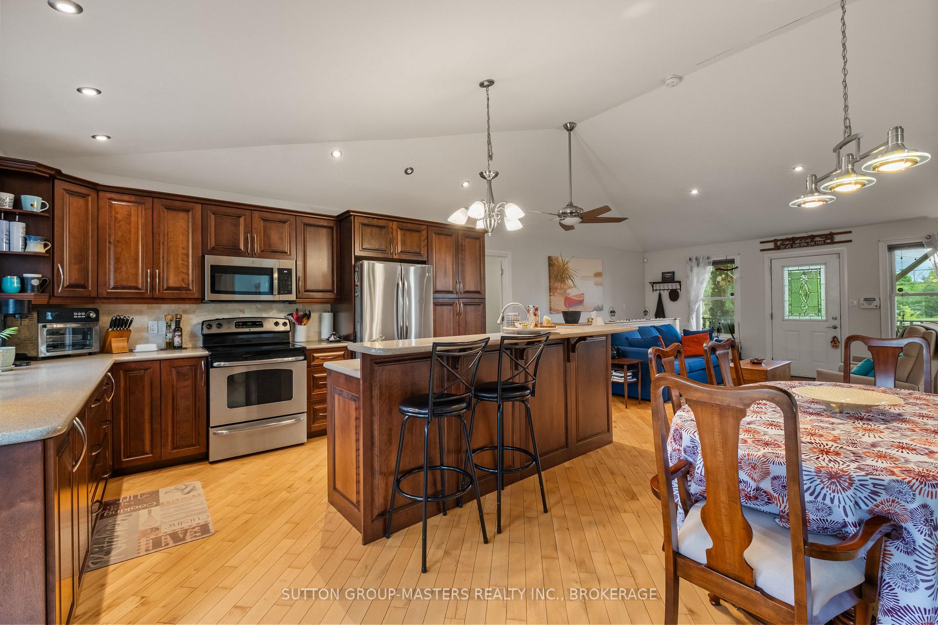 Photo 23 of 4642 Garrison Court, Frontenac, Frontenac South — HOMEH