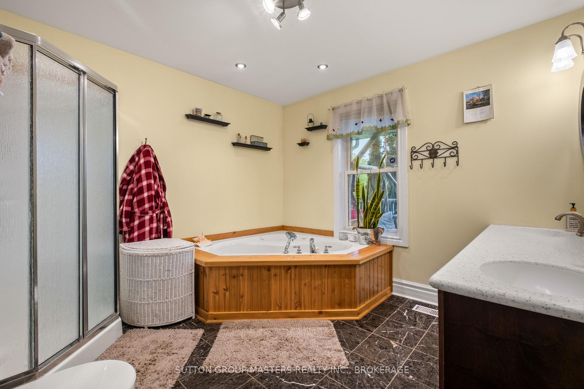Photo 31 of 4642 Garrison Court, Frontenac, Frontenac South — HOMEH