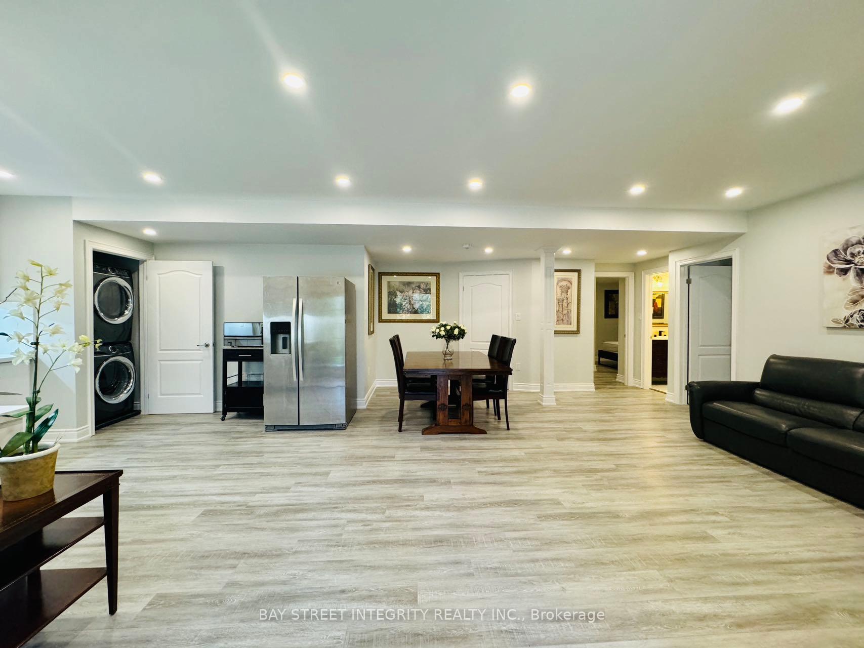 Photo 4 of Unit #lower, 3225 Meadow Marsh Crescent, Oakville, Westmount — HOMEH