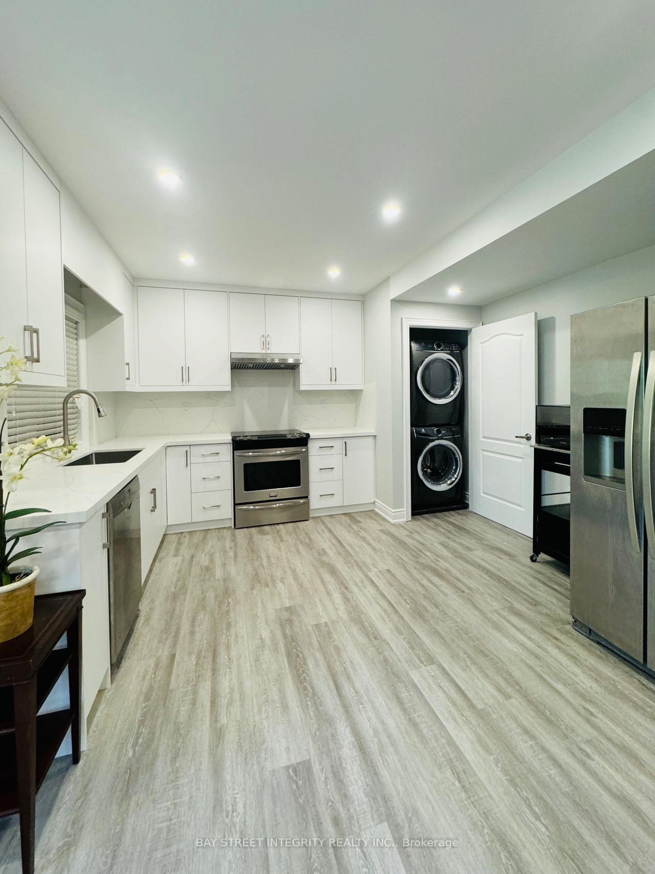 Photo 7 of Unit #lower, 3225 Meadow Marsh Crescent, Oakville, Westmount — HOMEH