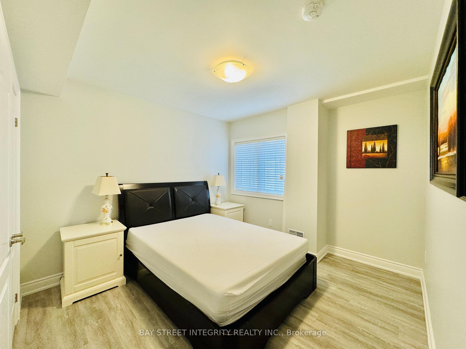 Photo 8 of Unit #lower, 3225 Meadow Marsh Crescent, Oakville, Westmount — HOMEH