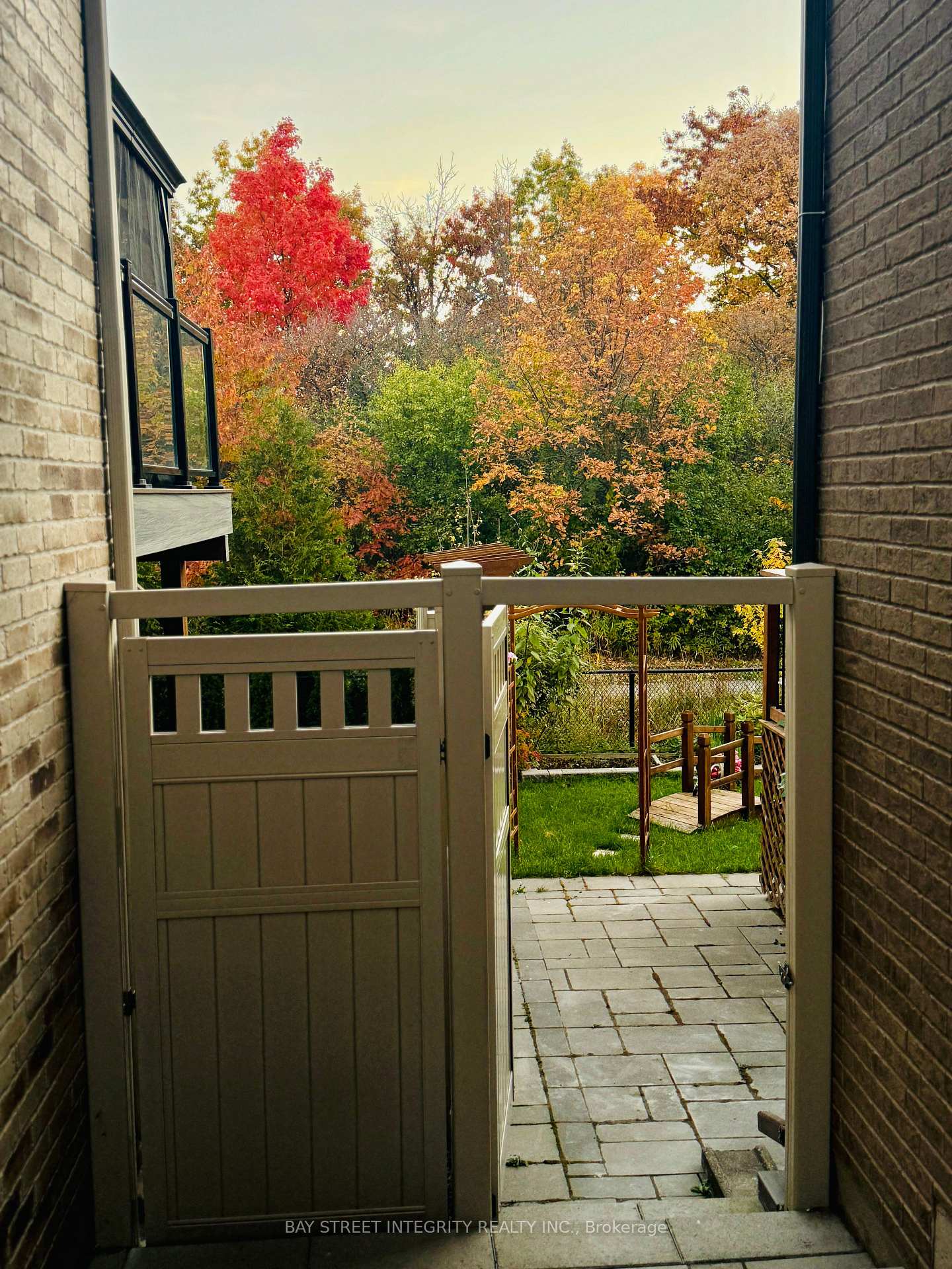Photo 14 of Unit #lower, 3225 Meadow Marsh Crescent, Oakville, Westmount — HOMEH