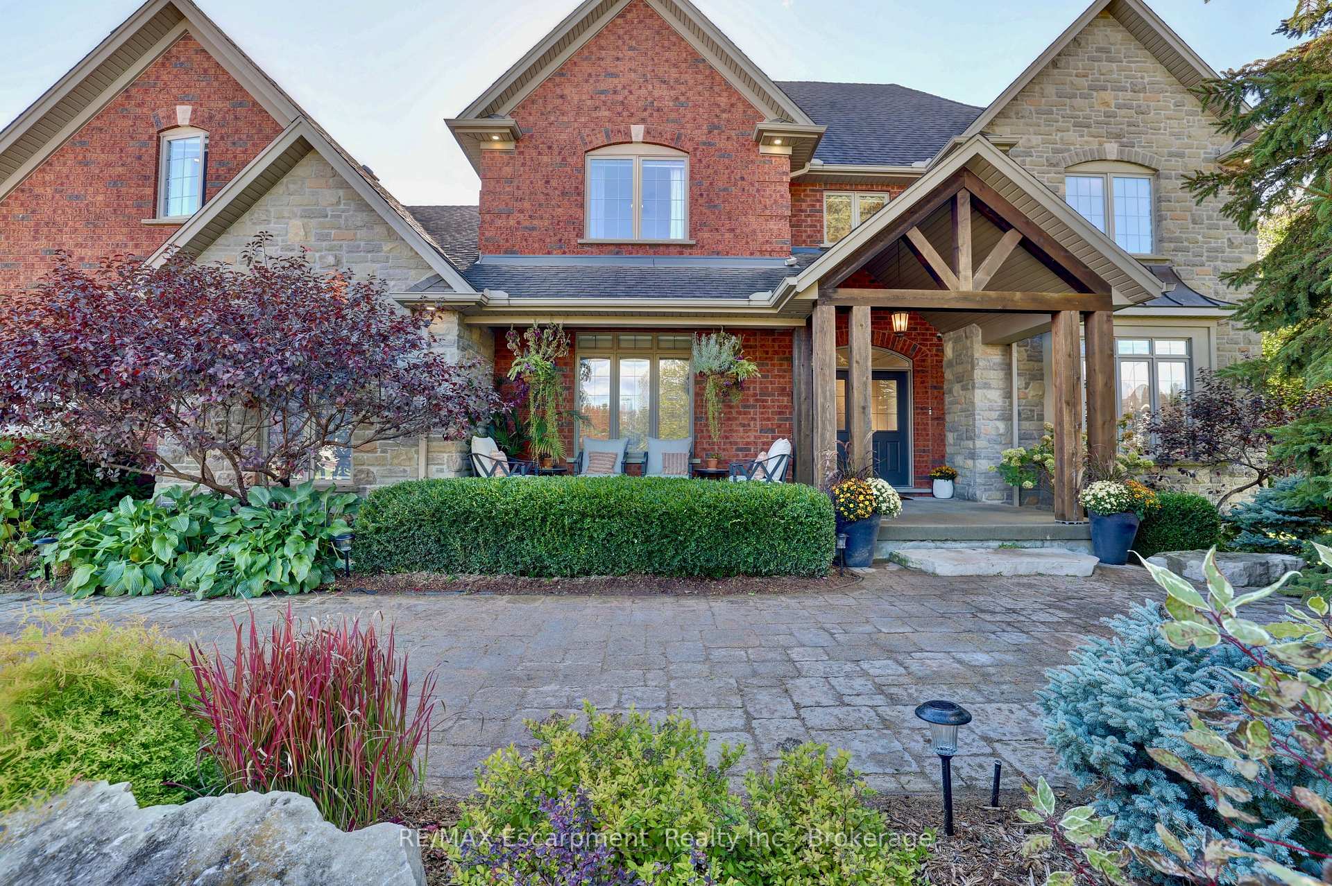 Photo 1 of 48 Palomino Drive, Hamilton, Carlisle — HOMEH