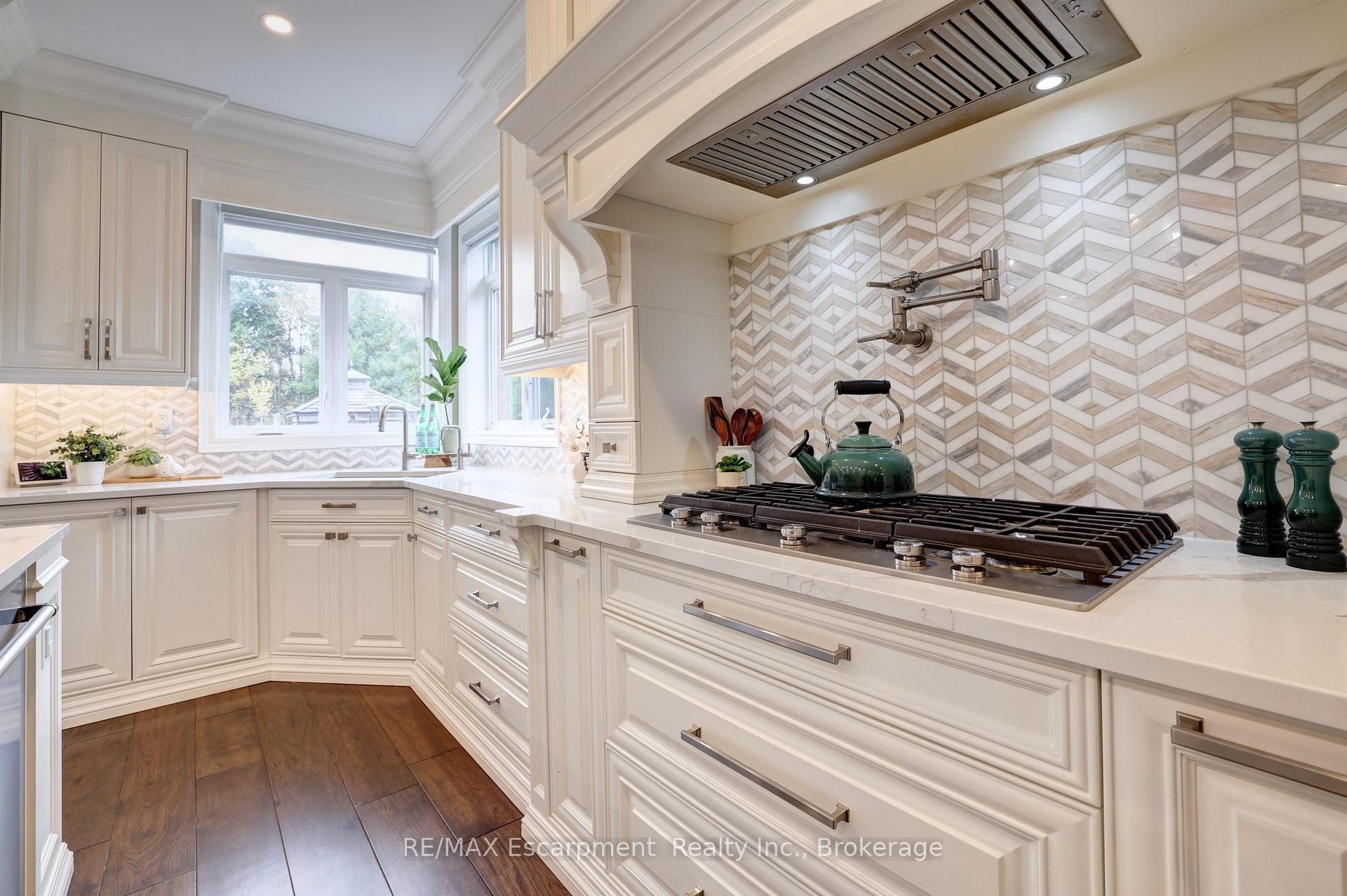 Photo 11 of 48 Palomino Drive, Hamilton, Carlisle — HOMEH