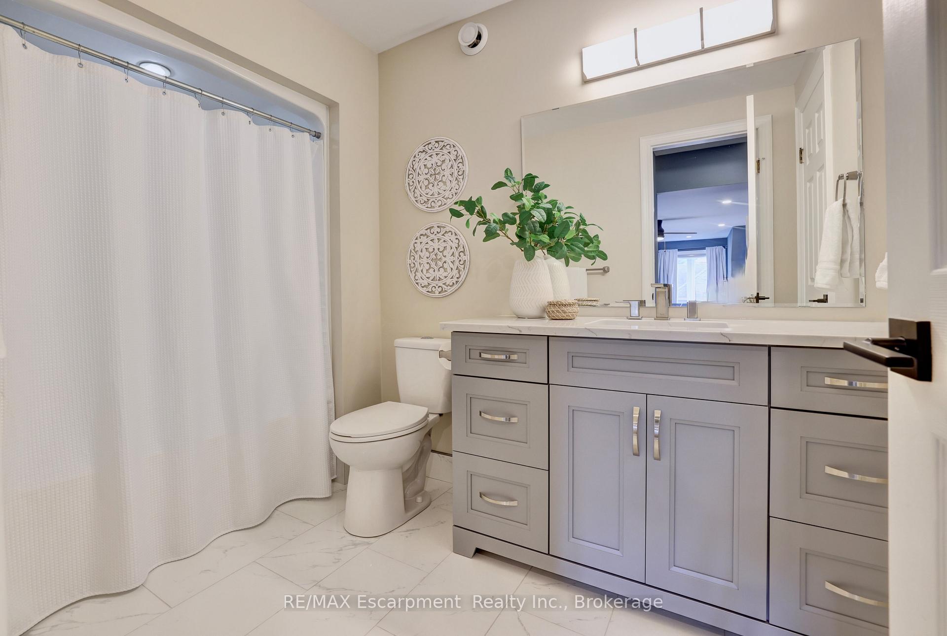 Photo 30 of 48 Palomino Drive, Hamilton, Carlisle — HOMEH
