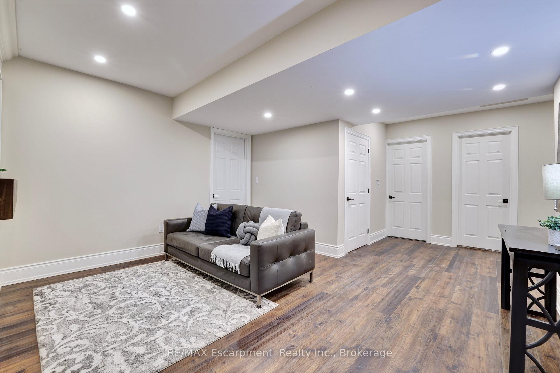 Photo 36 of 48 Palomino Drive, Hamilton, Carlisle — HOMEH
