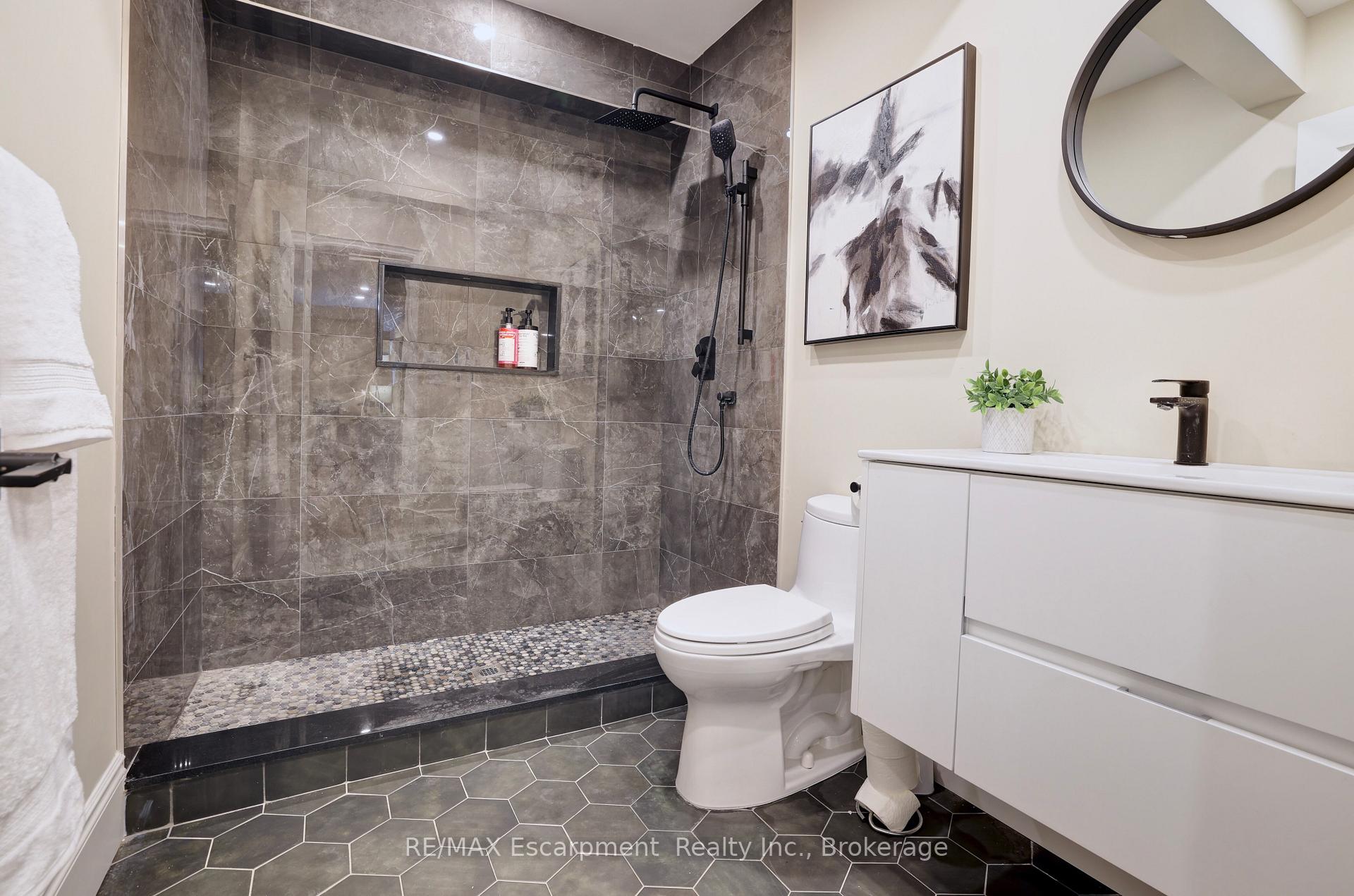 Photo 41 of 48 Palomino Drive, Hamilton, Carlisle — HOMEH