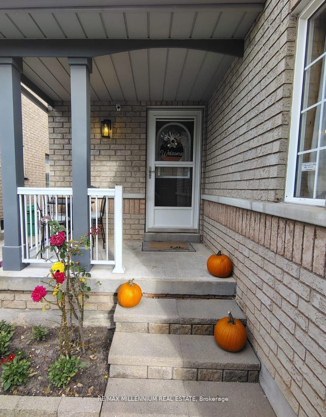 Photo 6 of 17 Prince Crescent, Brampton, Northwest Sandalwood Parkway — HOMEH