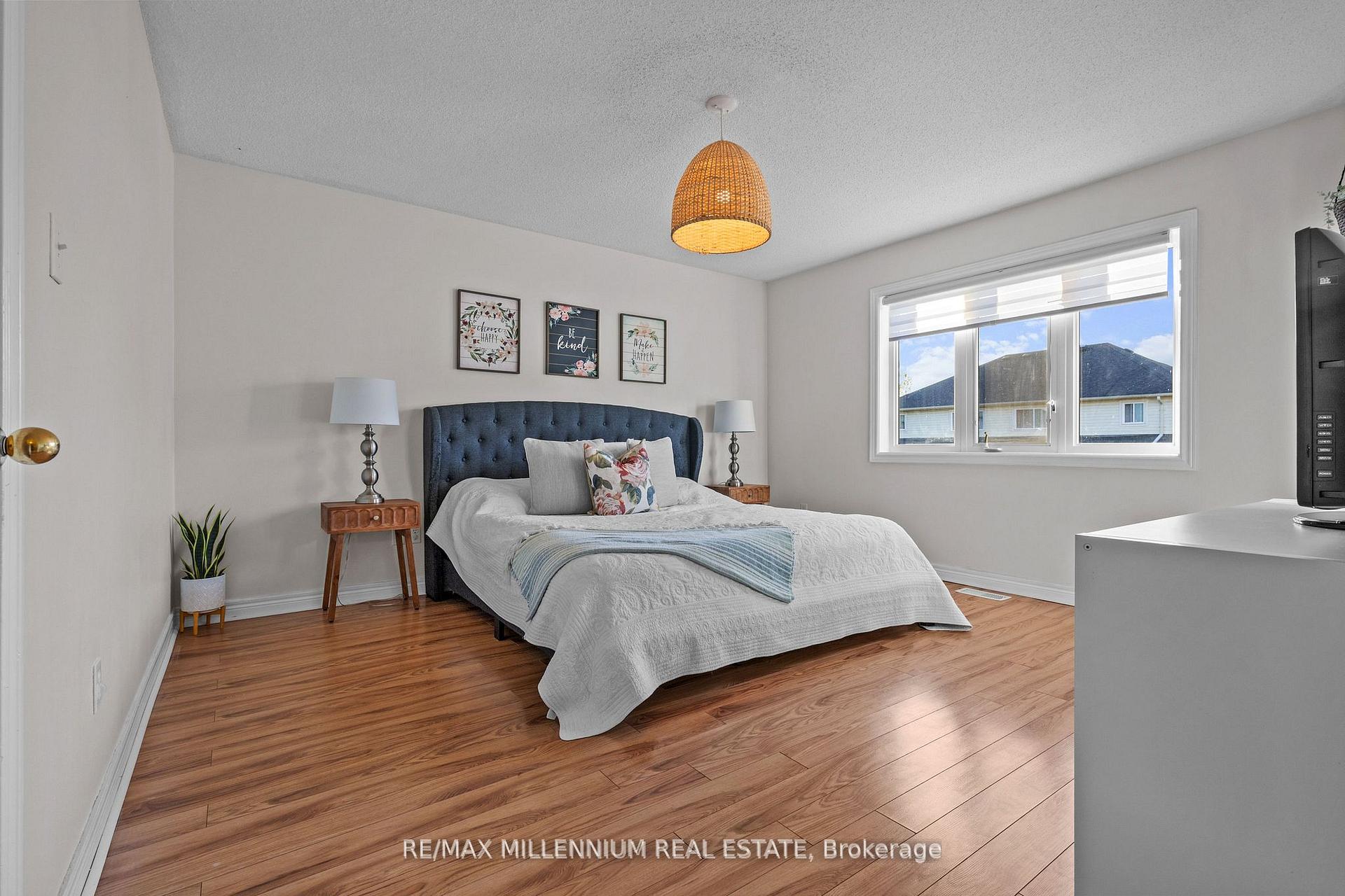 Photo 22 of 17 Prince Crescent, Brampton, Northwest Sandalwood Parkway — HOMEH
