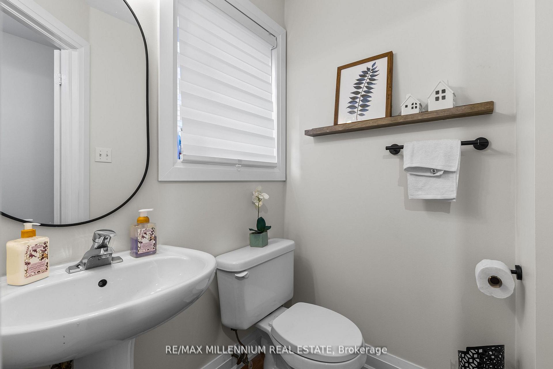 Photo 28 of 17 Prince Crescent, Brampton, Northwest Sandalwood Parkway — HOMEH