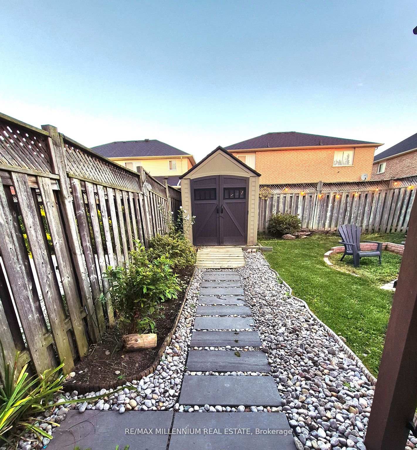 Photo 38 of 17 Prince Crescent, Brampton, Northwest Sandalwood Parkway — HOMEH