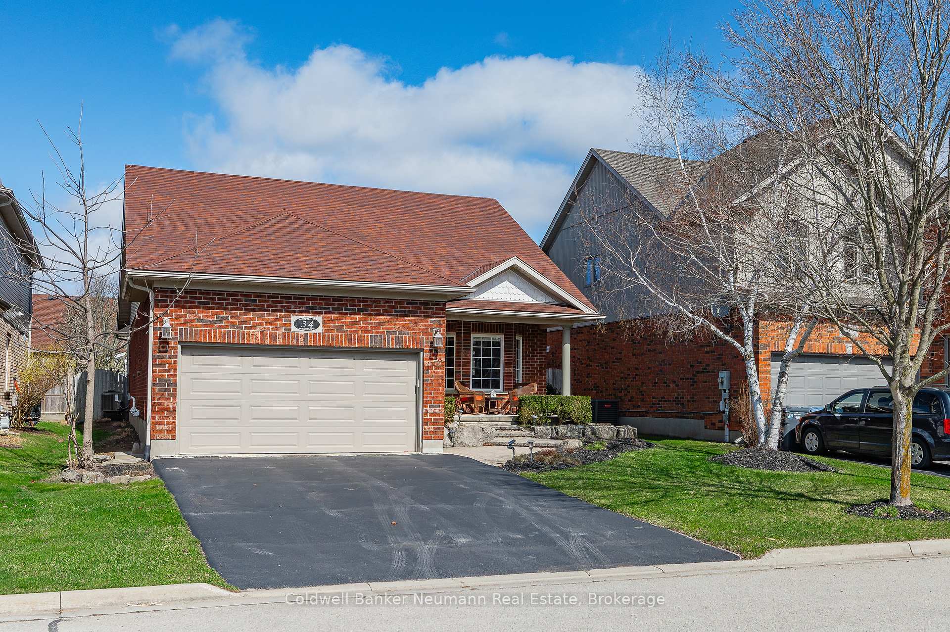 Photo 2 of 34 Blair Drive, Guelph, Pineridge/Westminster Woods — HOMEH