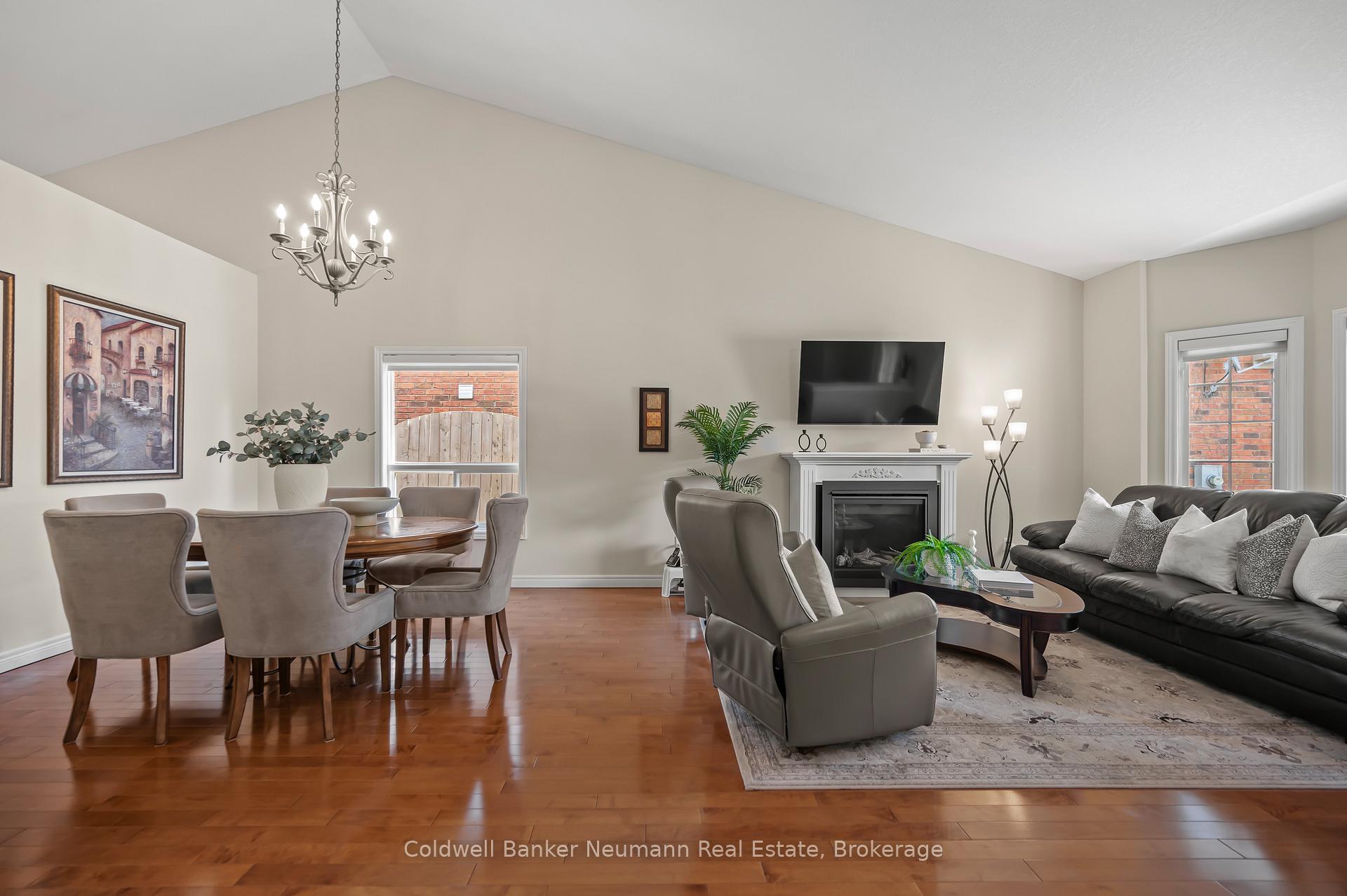 Photo 7 of 34 Blair Drive, Guelph, Pineridge/Westminster Woods — HOMEH