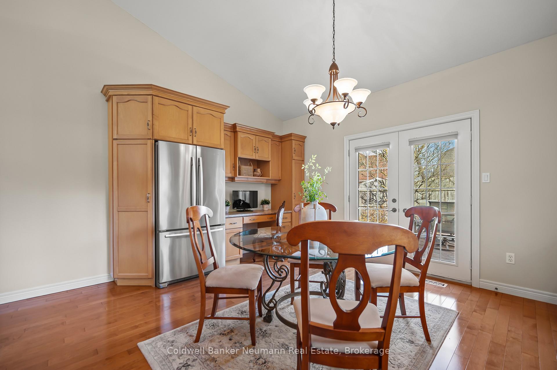 Photo 14 of 34 Blair Drive, Guelph, Pineridge/Westminster Woods — HOMEH