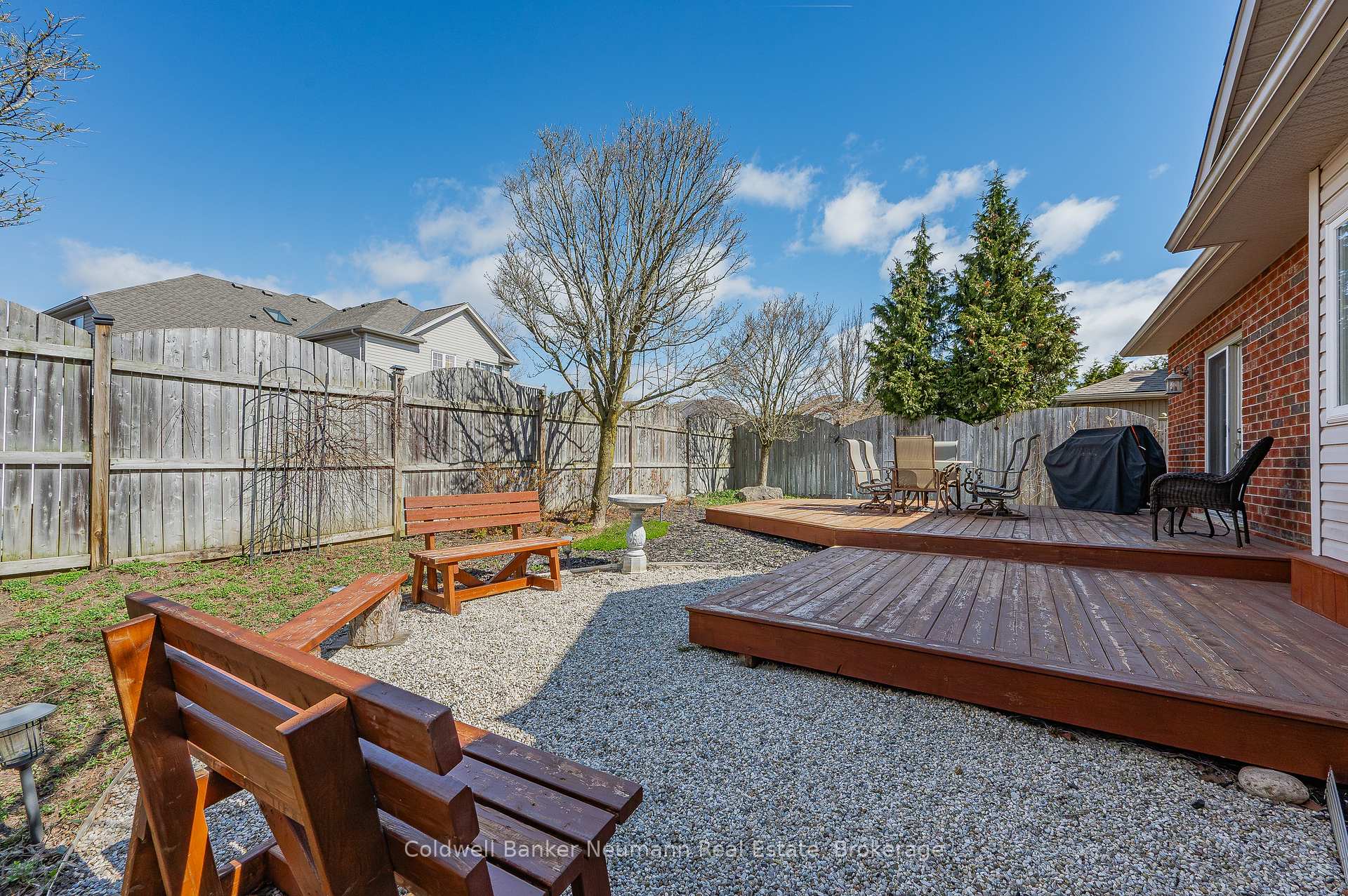 Photo 38 of 34 Blair Drive, Guelph, Pineridge/Westminster Woods — HOMEH