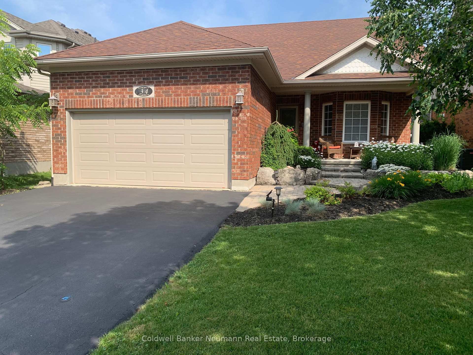 Photo 41 of 34 Blair Drive, Guelph, Pineridge/Westminster Woods — HOMEH