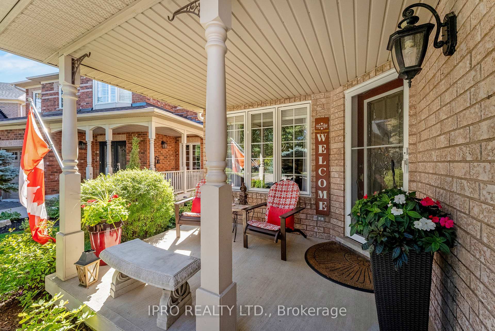 Photo 4 of 66 Forsyth Crescent, Halton Hills, Georgetown — HOMEH