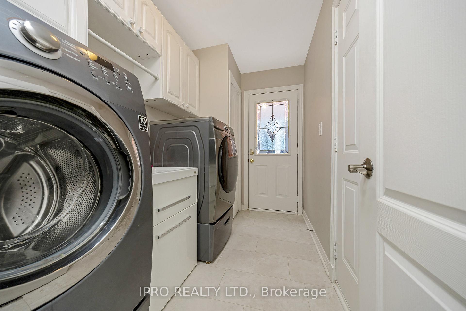 Photo 18 of 66 Forsyth Crescent, Halton Hills, Georgetown — HOMEH