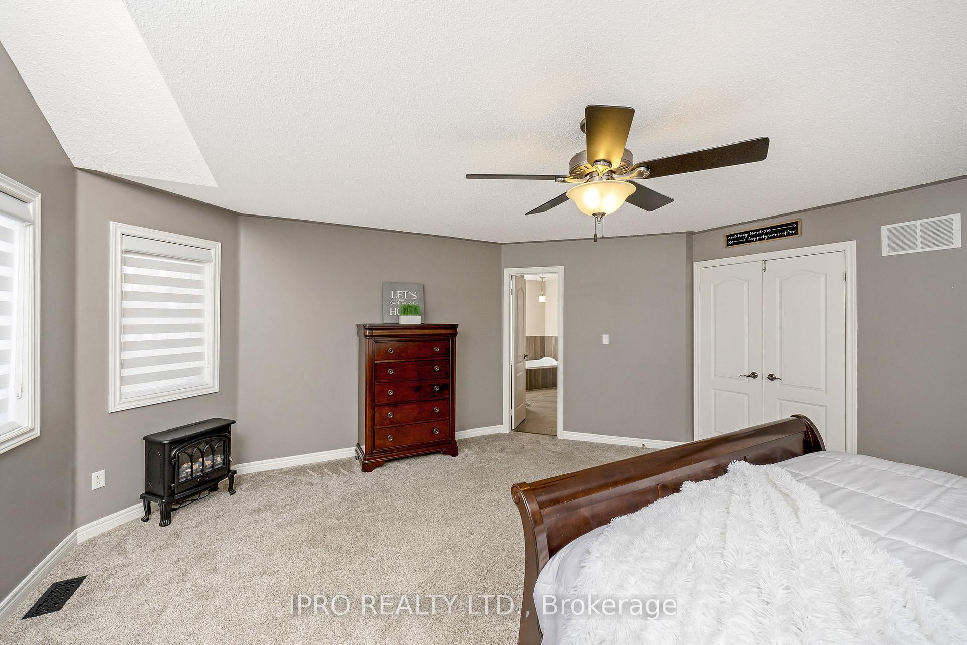 Photo 20 of 66 Forsyth Crescent, Halton Hills, Georgetown — HOMEH