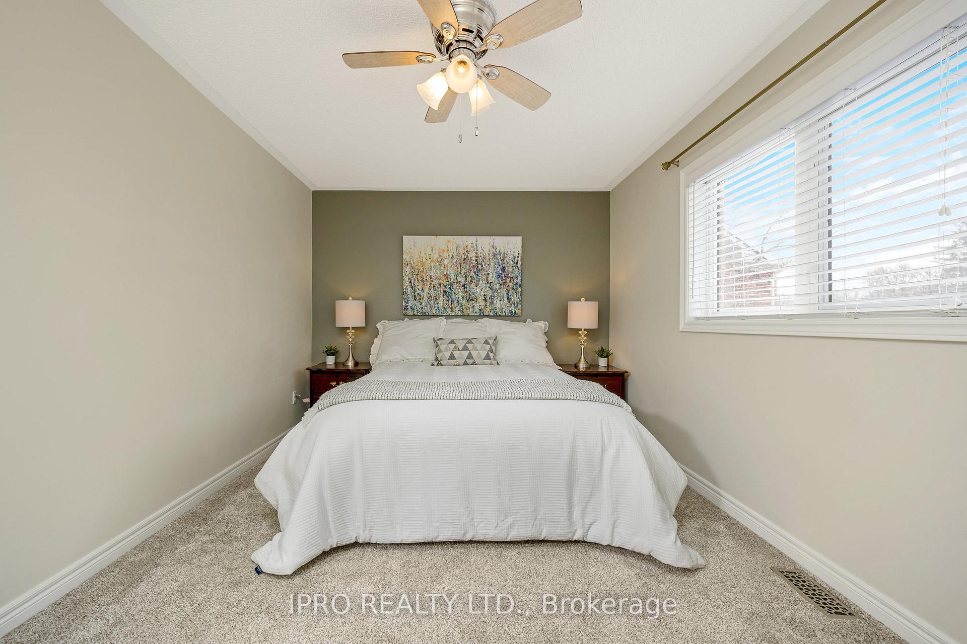 Photo 23 of 66 Forsyth Crescent, Halton Hills, Georgetown — HOMEH