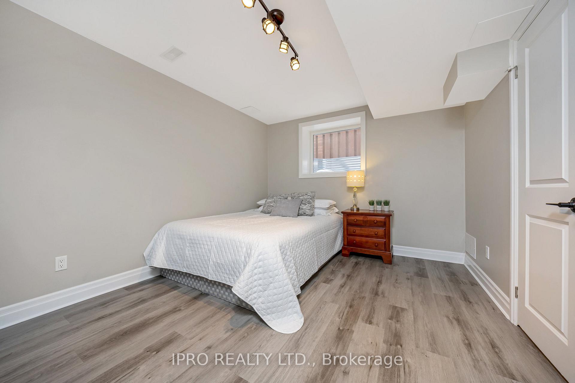 Photo 30 of 66 Forsyth Crescent, Halton Hills, Georgetown — HOMEH