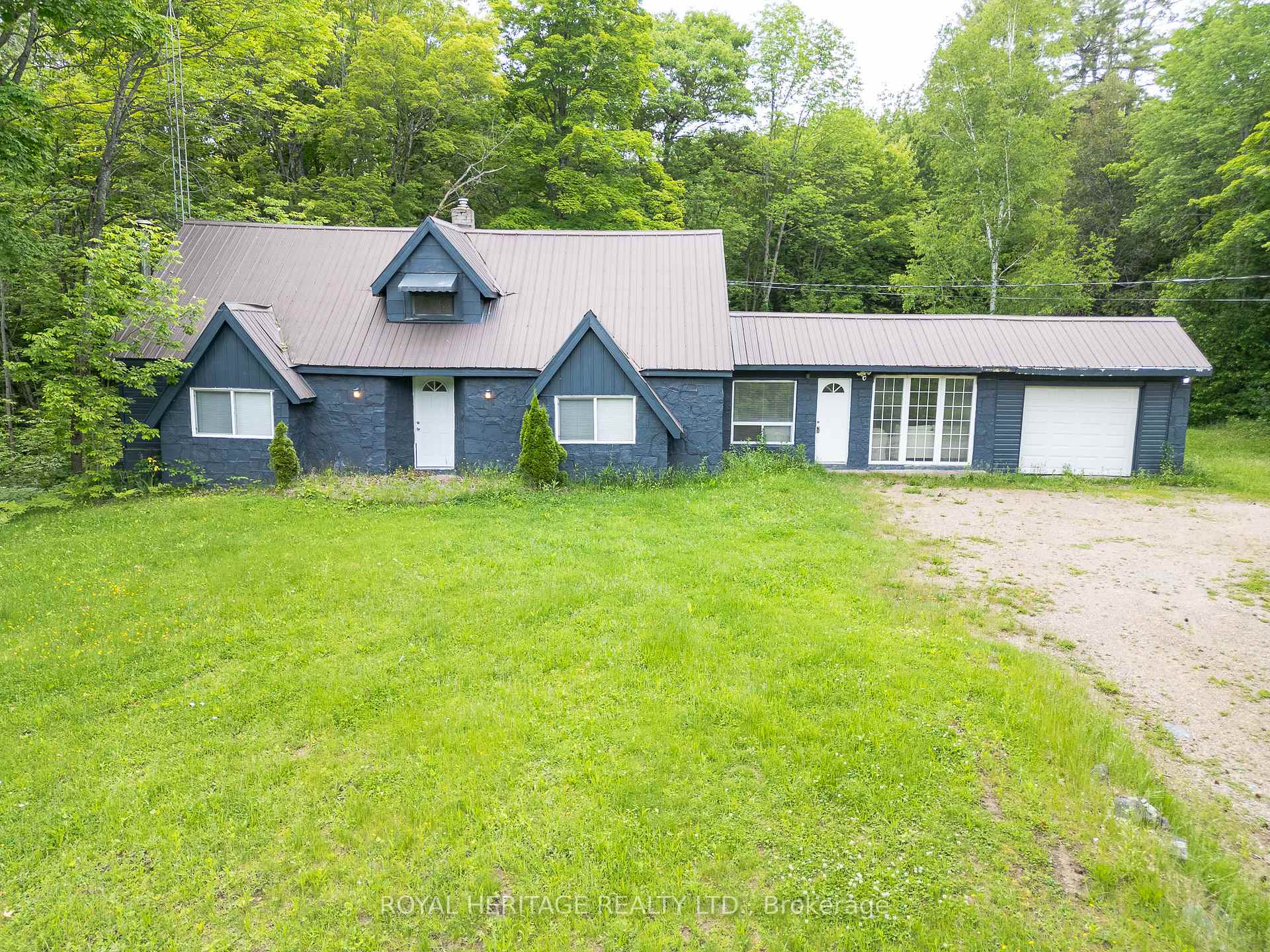 Front of 17415 Hwy 35 Street
