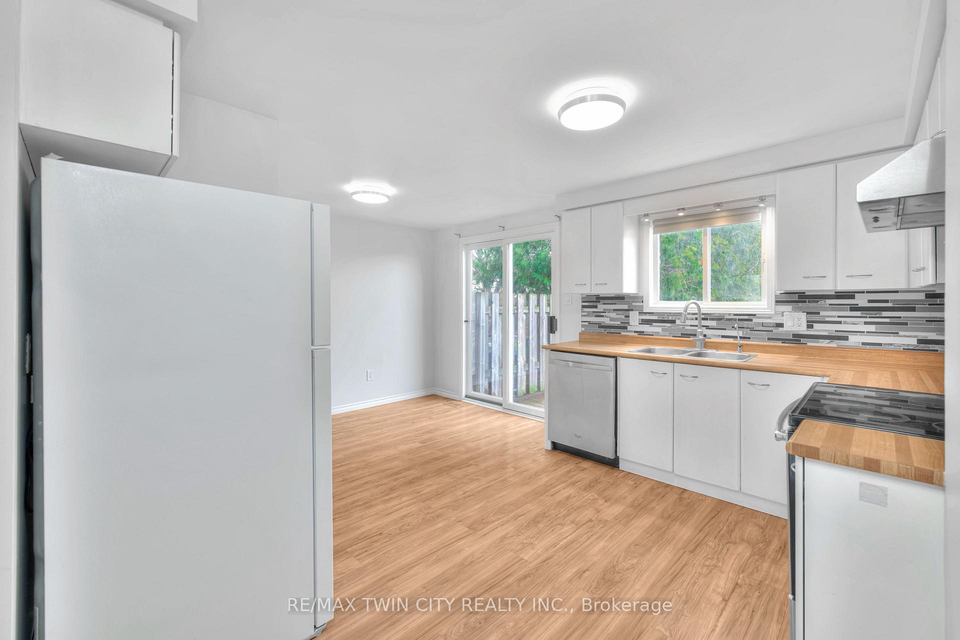 Photo 12 of 44 Cole Road, Guelph, Kortright West — HOMEH