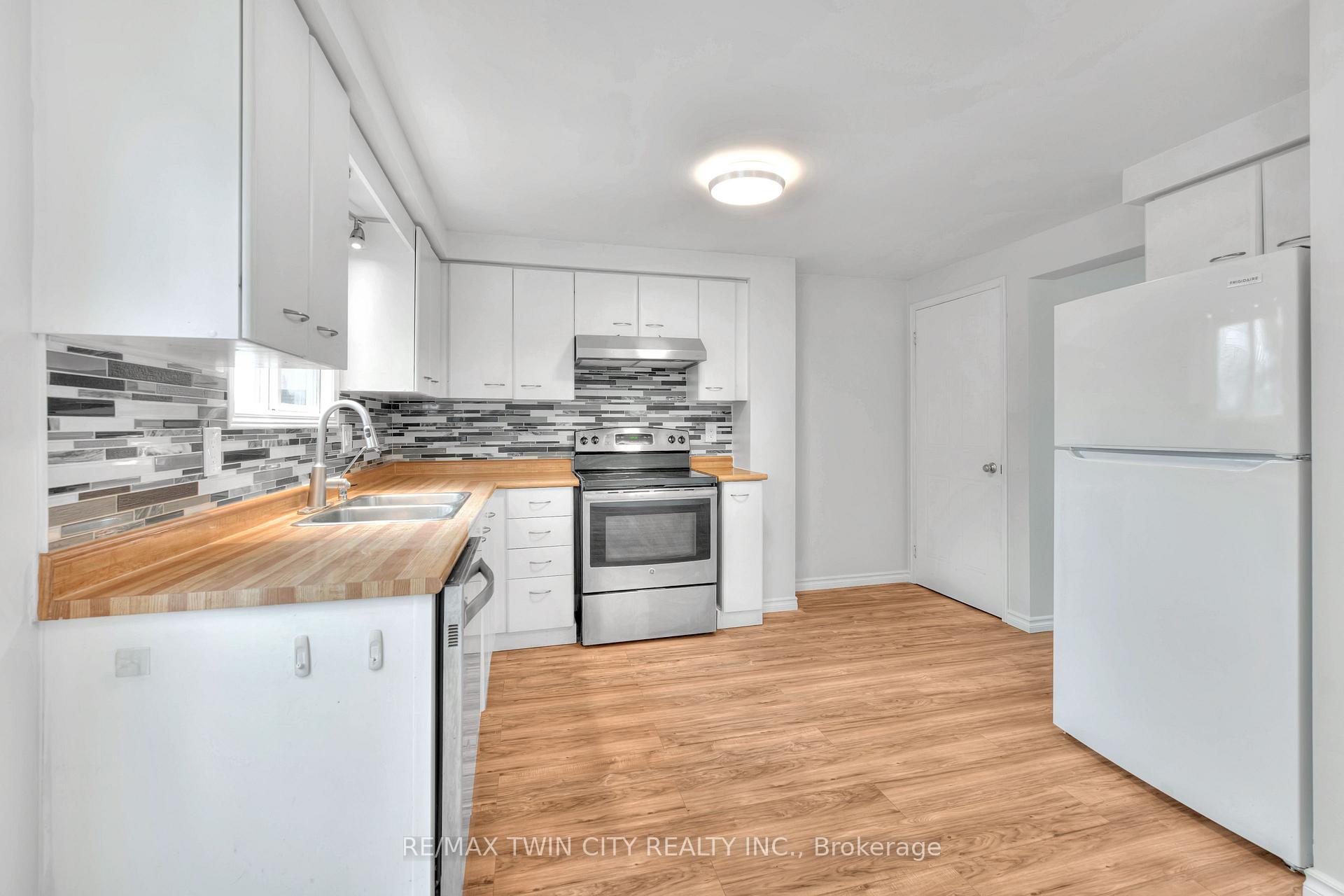 Photo 14 of 44 Cole Road, Guelph, Kortright West — HOMEH