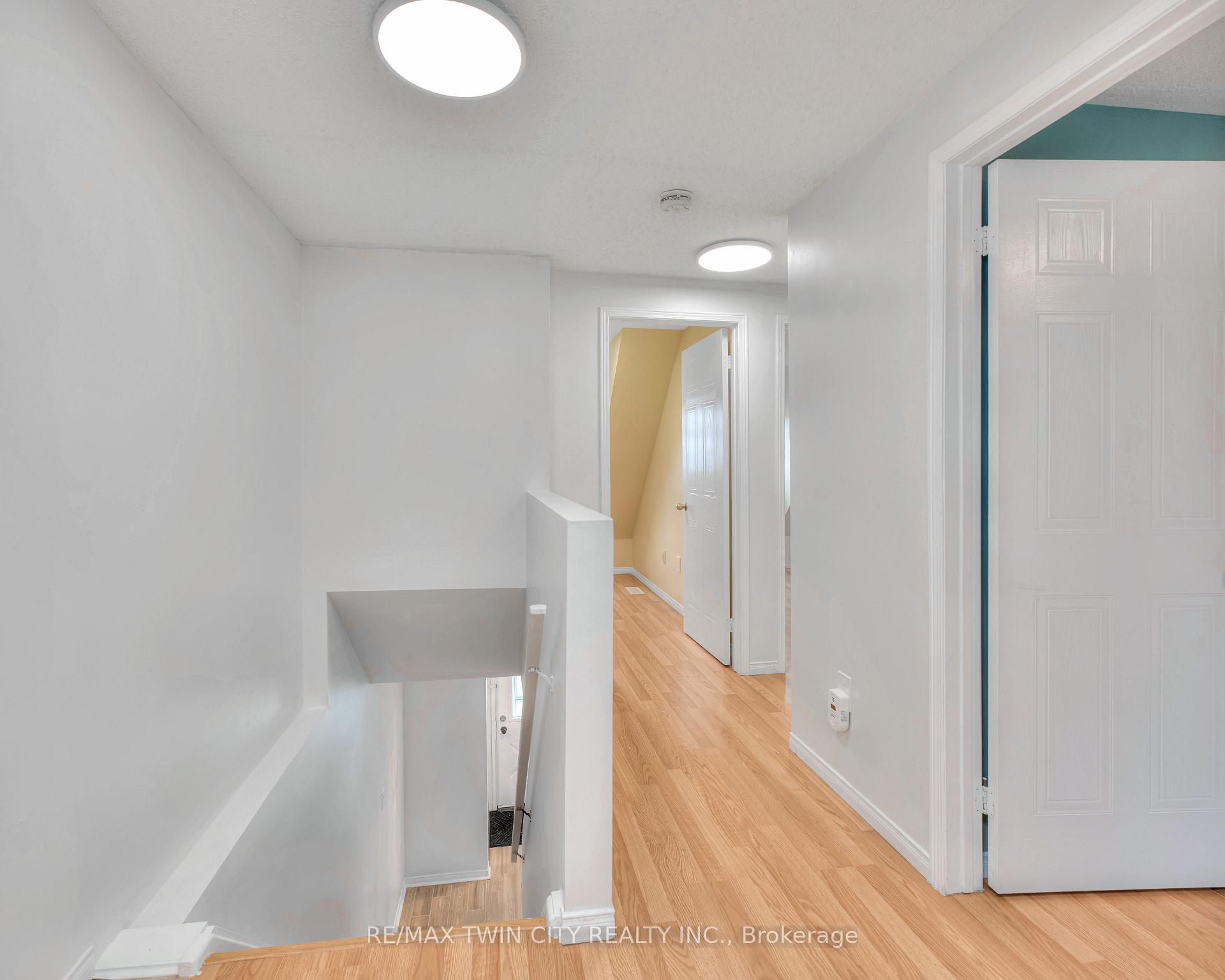 Photo 17 of 44 Cole Road, Guelph, Kortright West — HOMEH