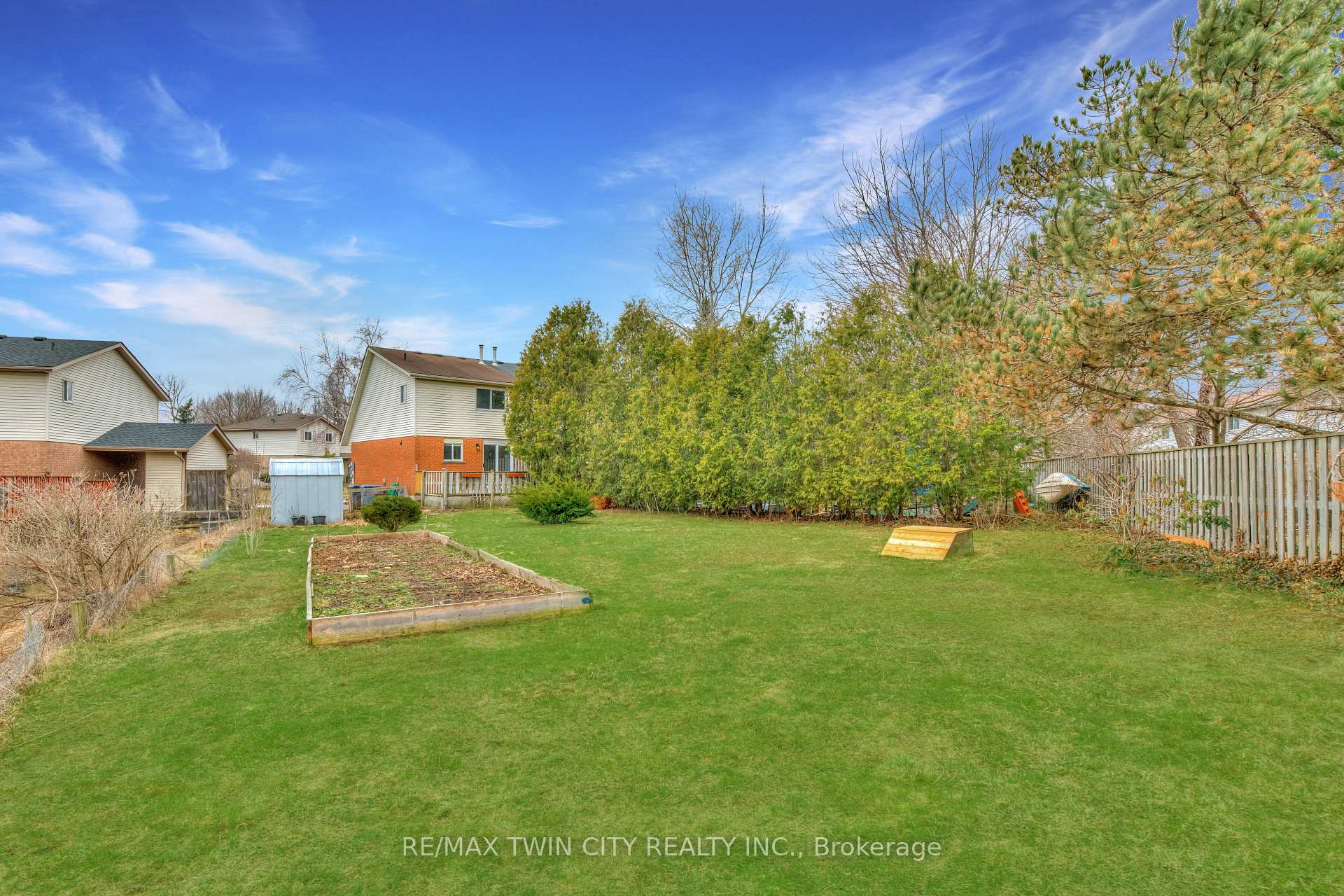 Photo 37 of 44 Cole Road, Guelph, Kortright West — HOMEH