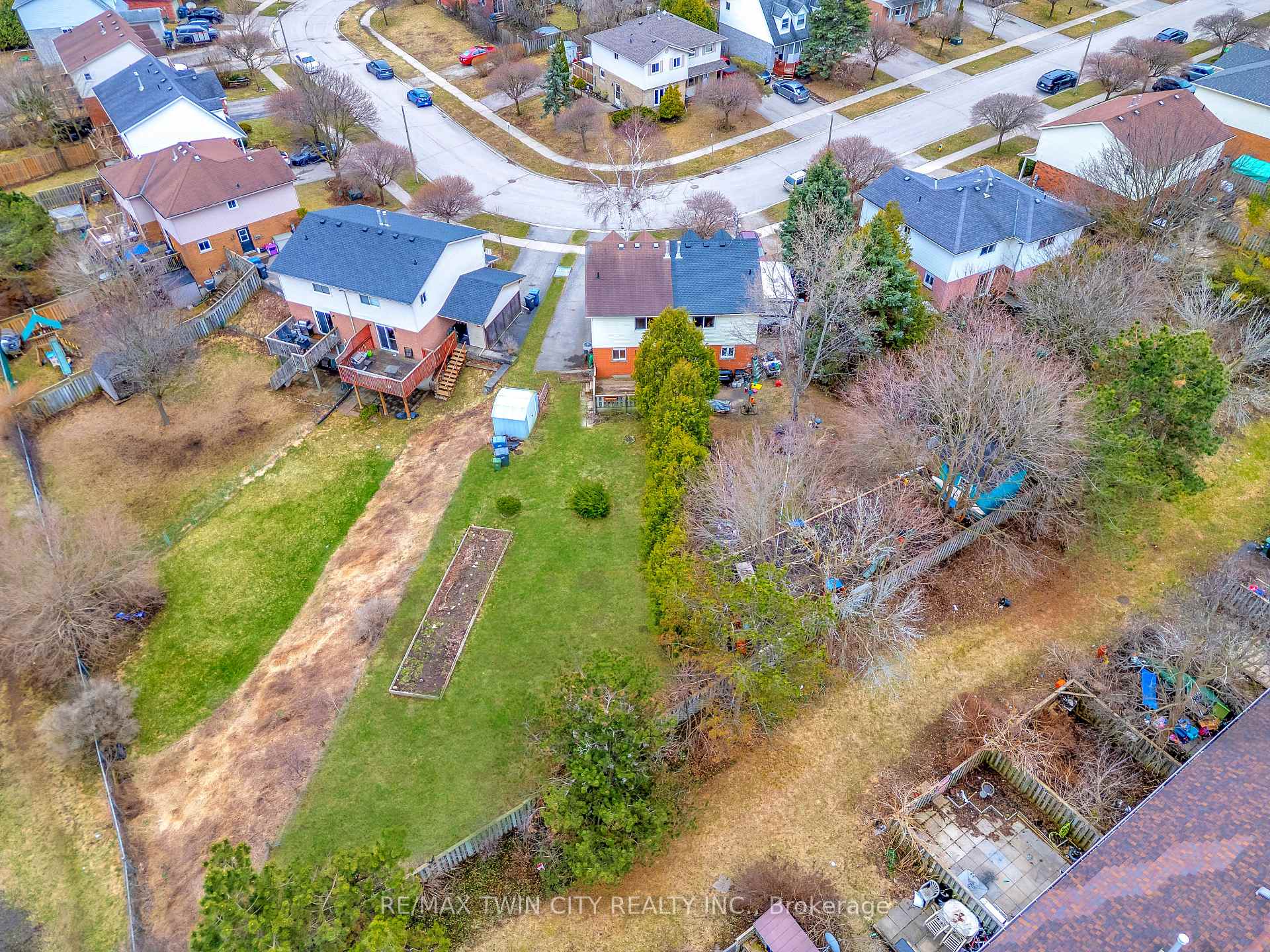 Photo 46 of 44 Cole Road, Guelph, Kortright West — HOMEH