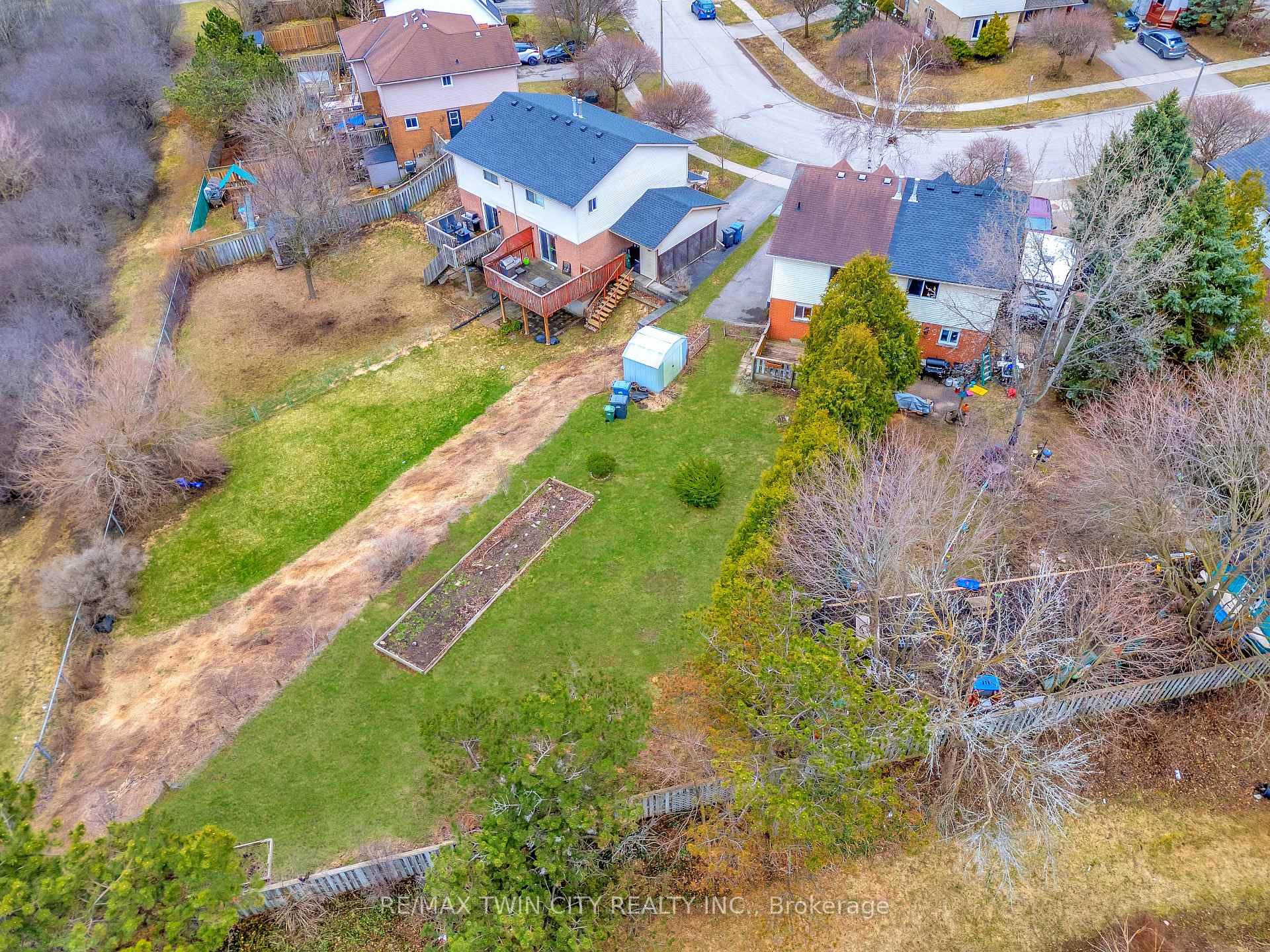 Photo 47 of 44 Cole Road, Guelph, Kortright West — HOMEH