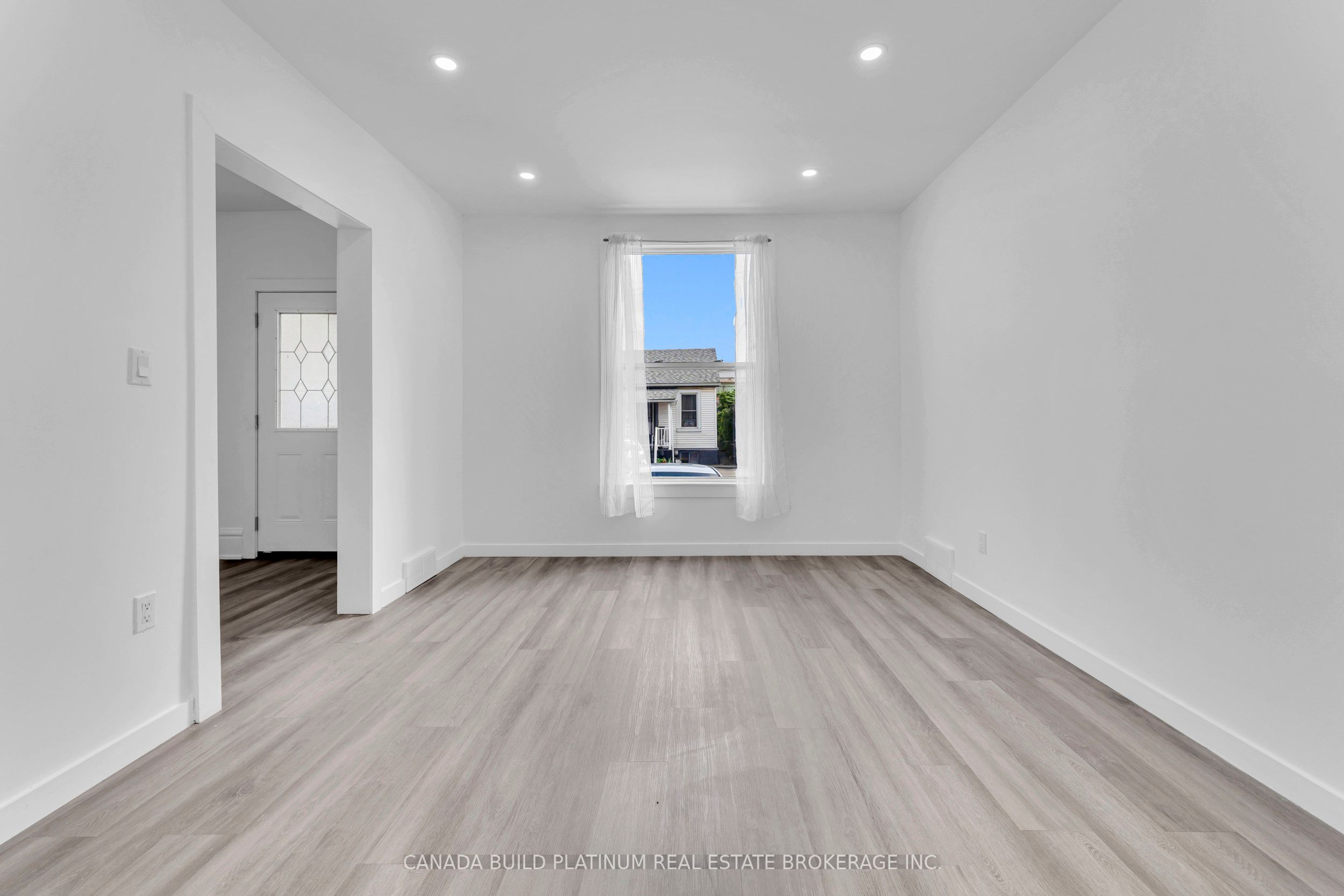 Photo 56 of 51 William Street, Hamilton, Landsdale — HOMEH