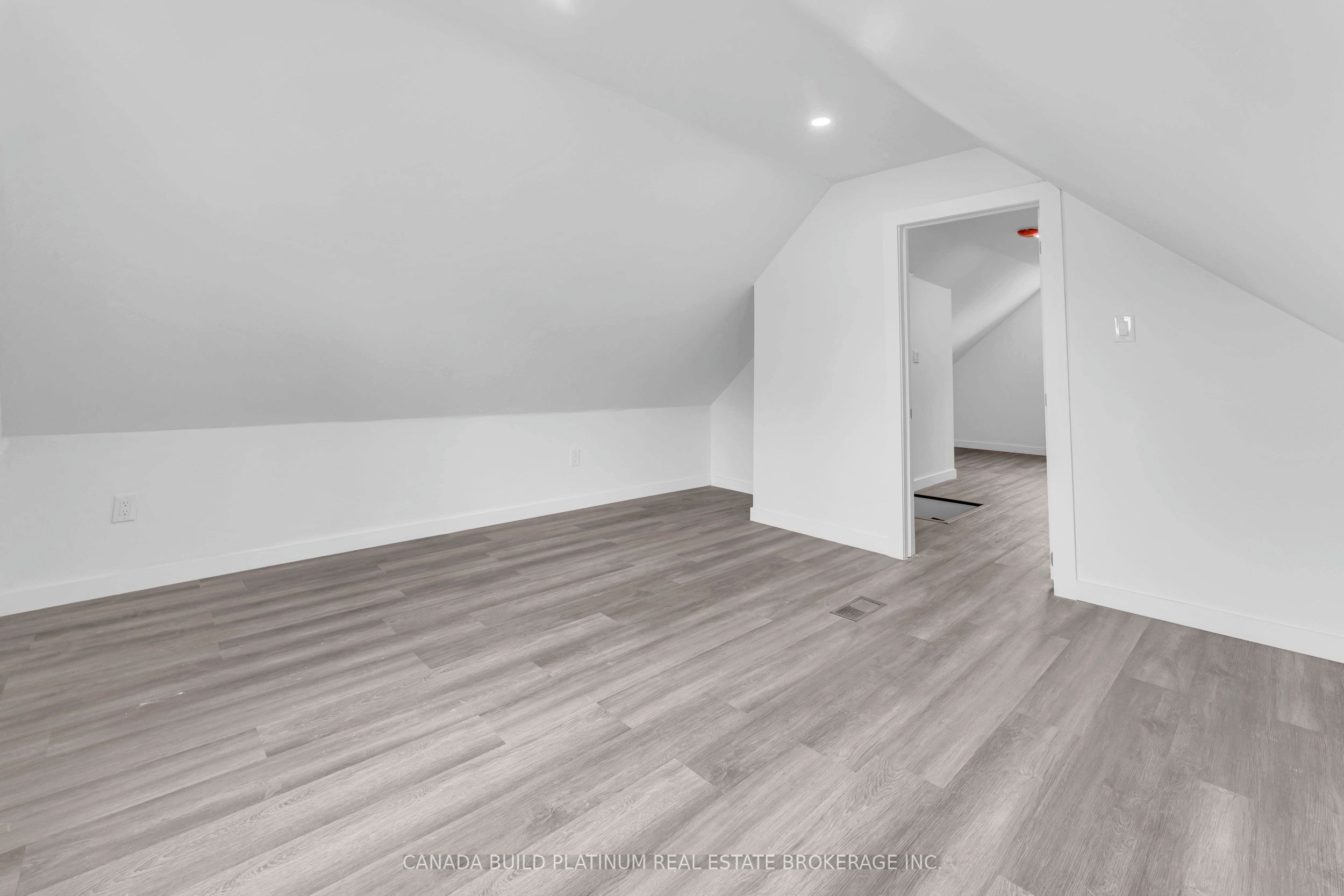 Photo 54 of 51 William Street, Hamilton, Landsdale — HOMEH