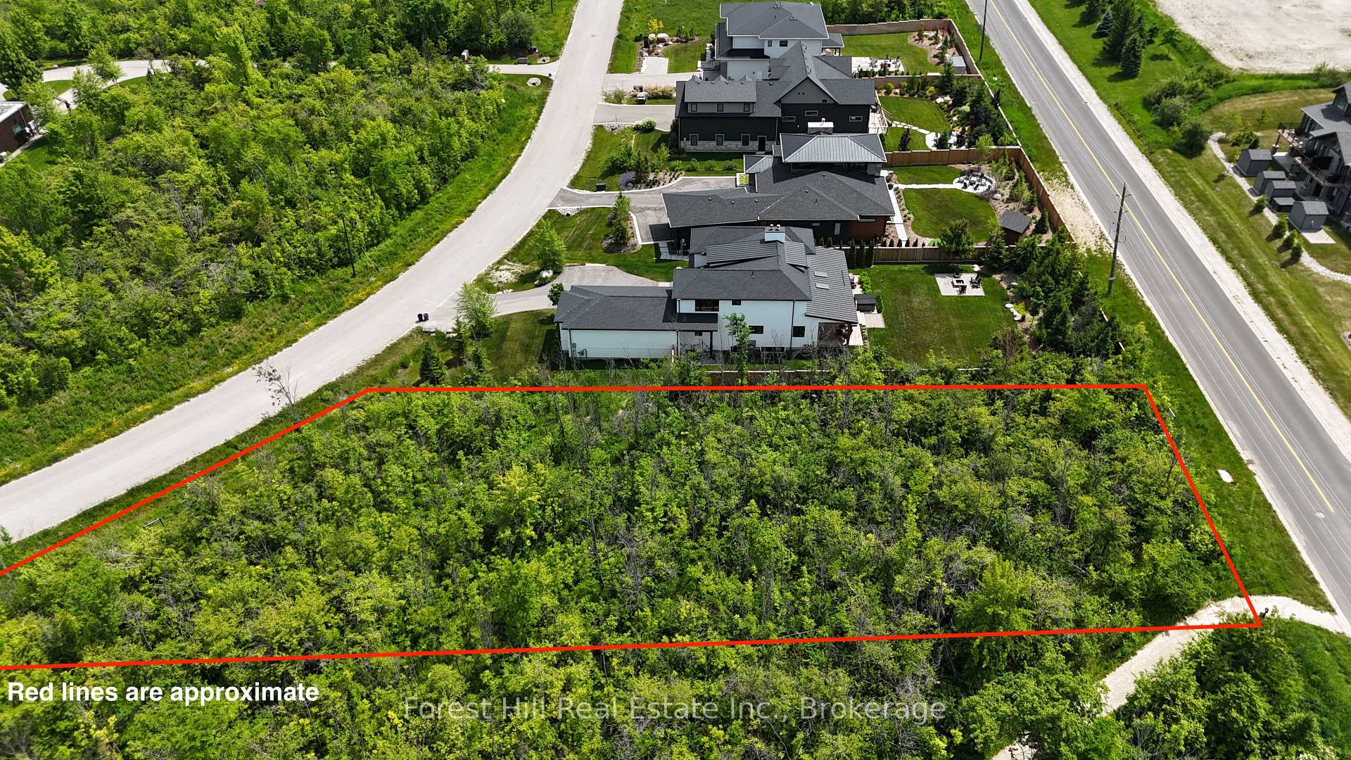 Photo 3 of 124 Interlaken Court, Blue Mountains — HOMEH