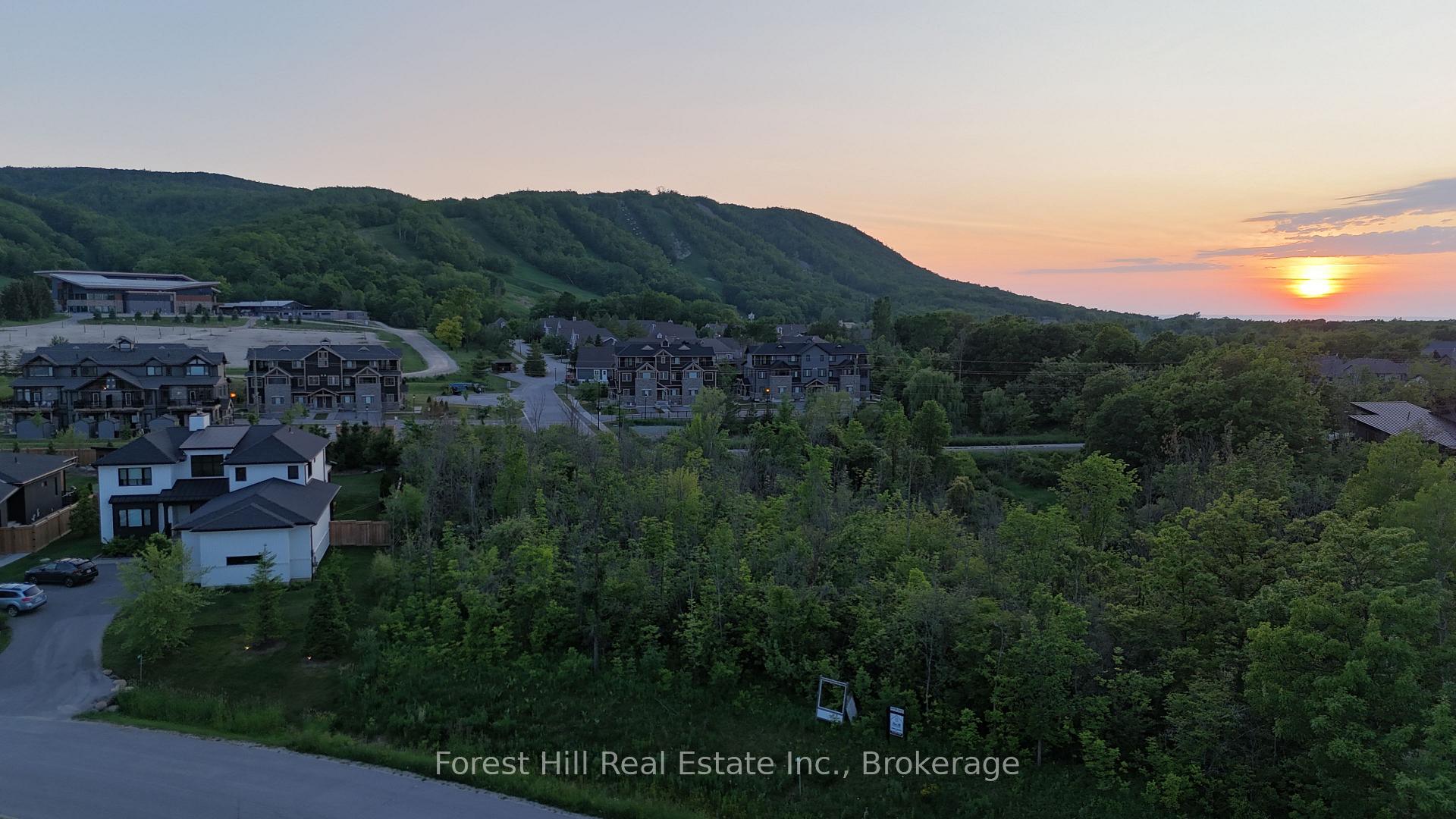 Photo 6 of 124 Interlaken Court, Blue Mountains — HOMEH