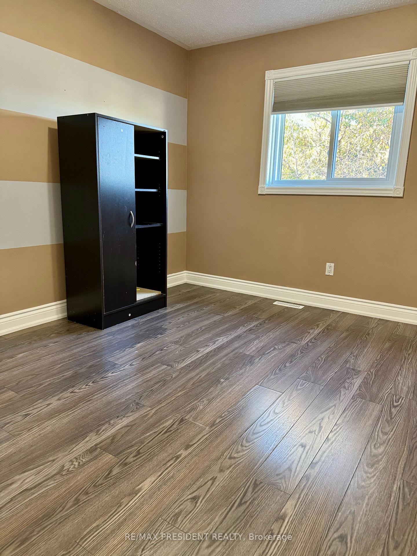 Photo 8 of 38 Nectarine Crescent, Brampton, Westgate — HOMEH
