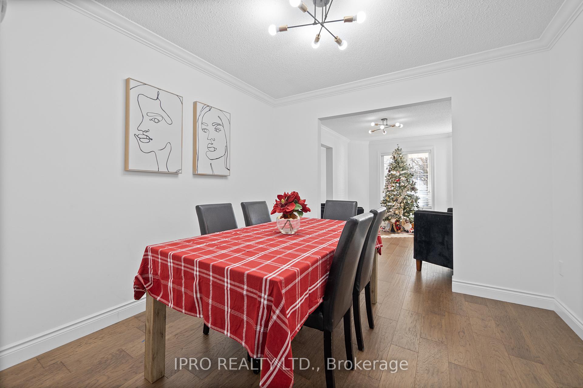 Photo 10 of 39 Watson Road, Halton Hills, Georgetown — HOMEH