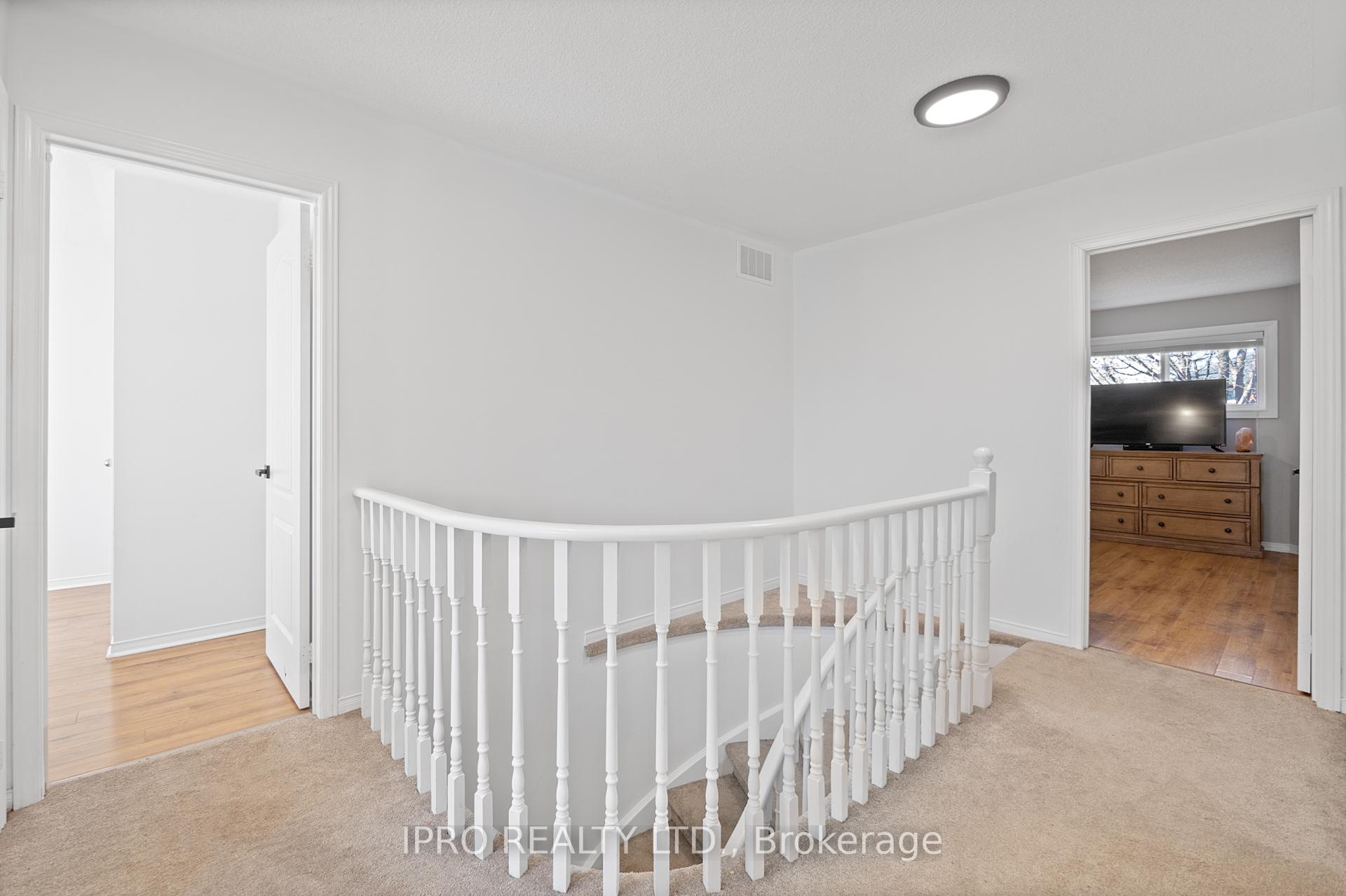Photo 19 of 39 Watson Road, Halton Hills, Georgetown — HOMEH