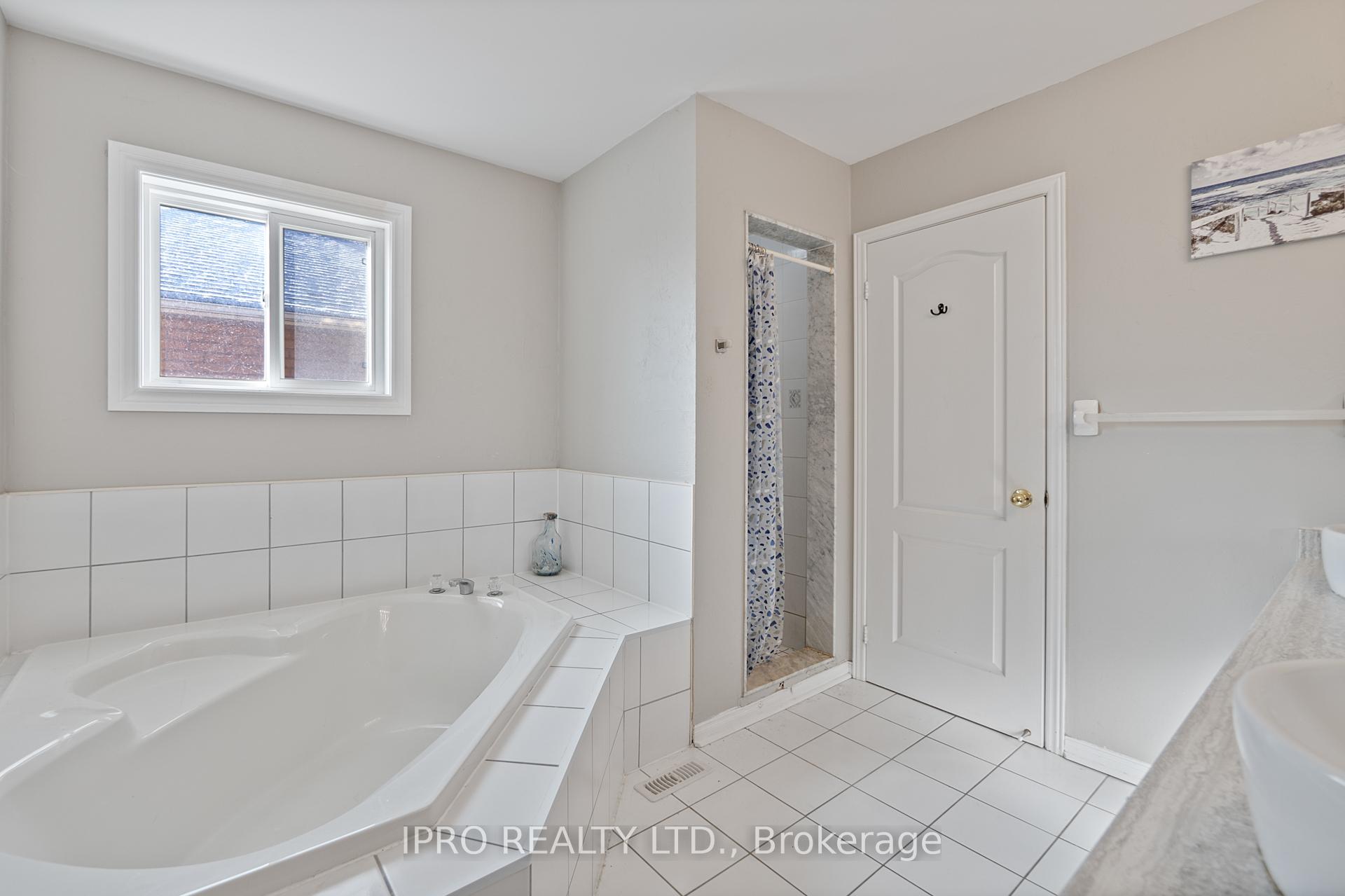 Photo 31 of 39 Watson Road, Halton Hills, Georgetown — HOMEH
