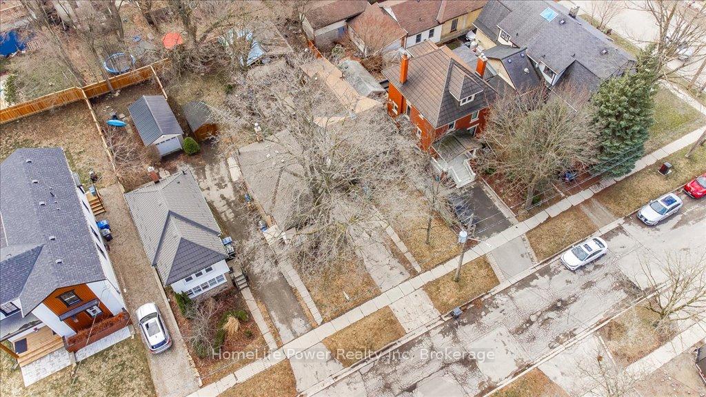 Photo 3 of 136 Oxford Street S, Guelph, Downtown — HOMEH