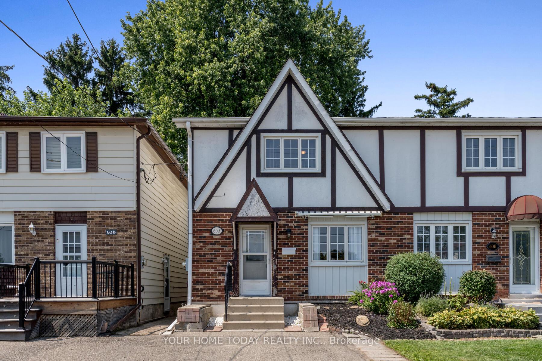 Front of 60A Maple Avenue